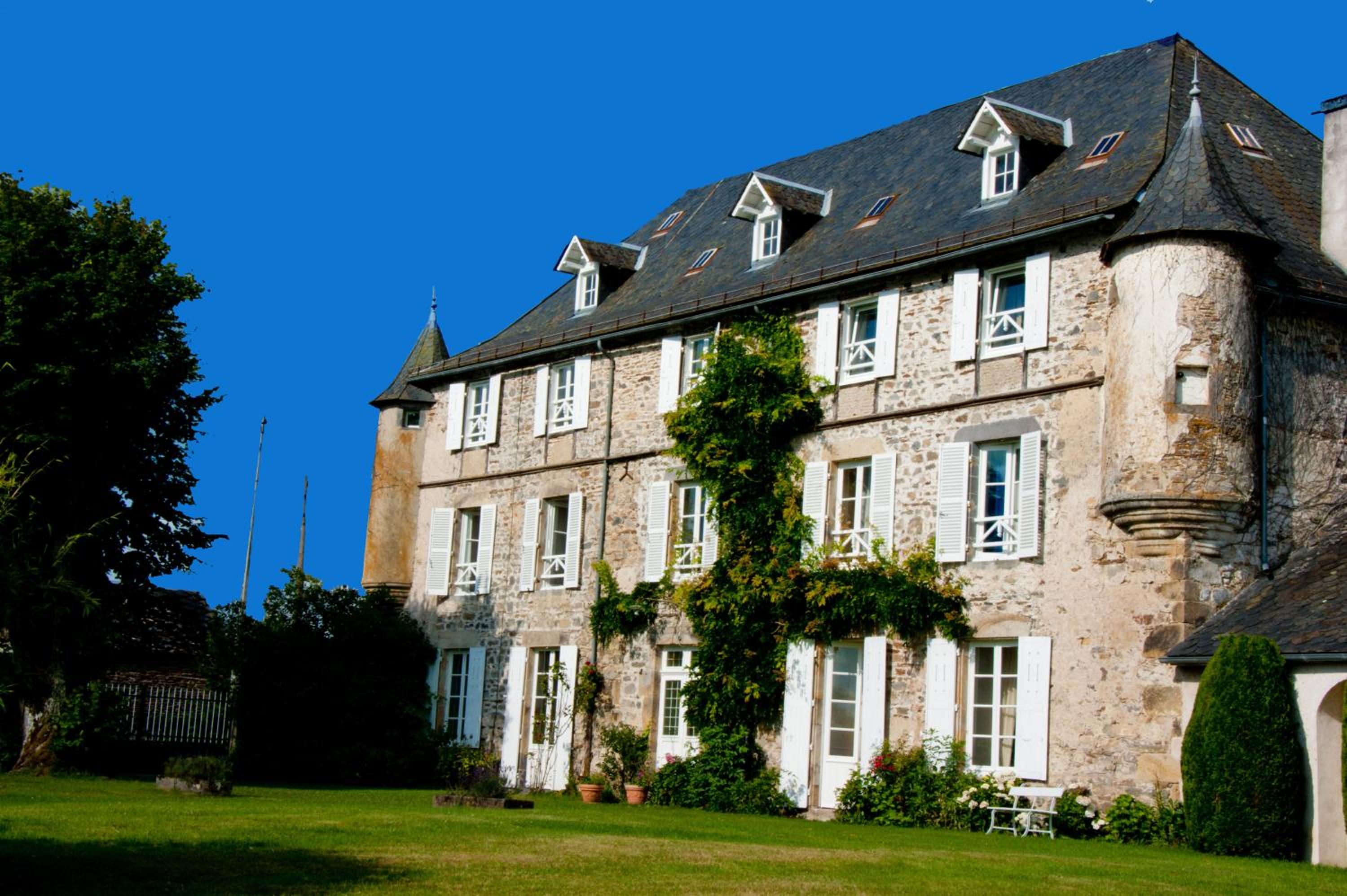Château de Savennes - Caveau de sabrage view 4