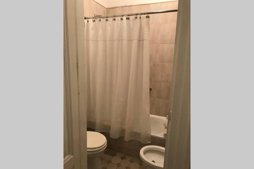 Spacious 2BR Historic Apartment Executive Ready Fast WiFi