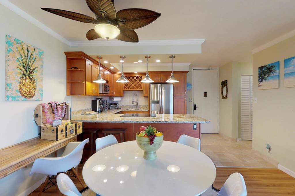 Oceanfront penthouse with amazing views at Kauhale Makai view 5