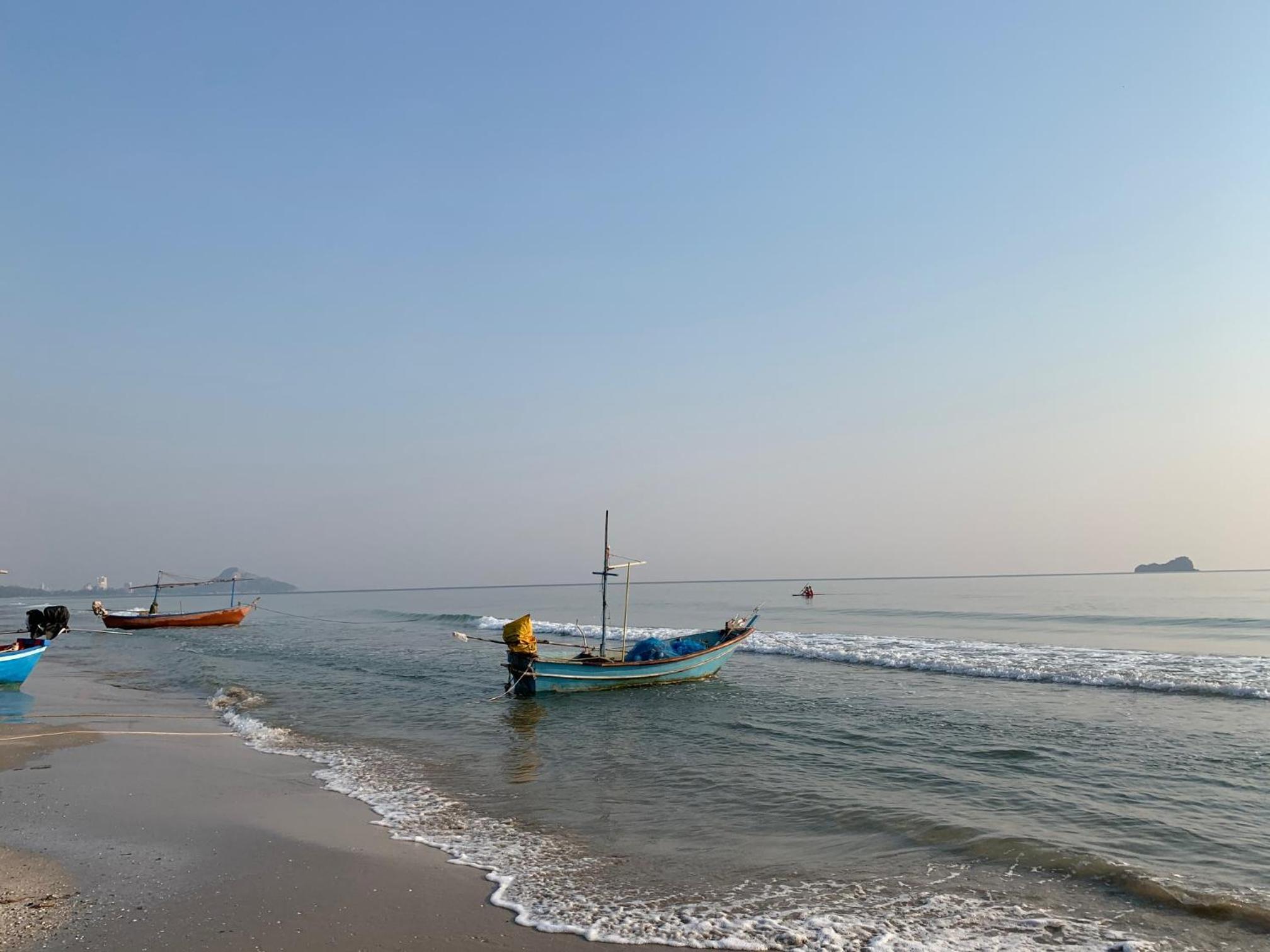 Chelona huahin beachfront condominium