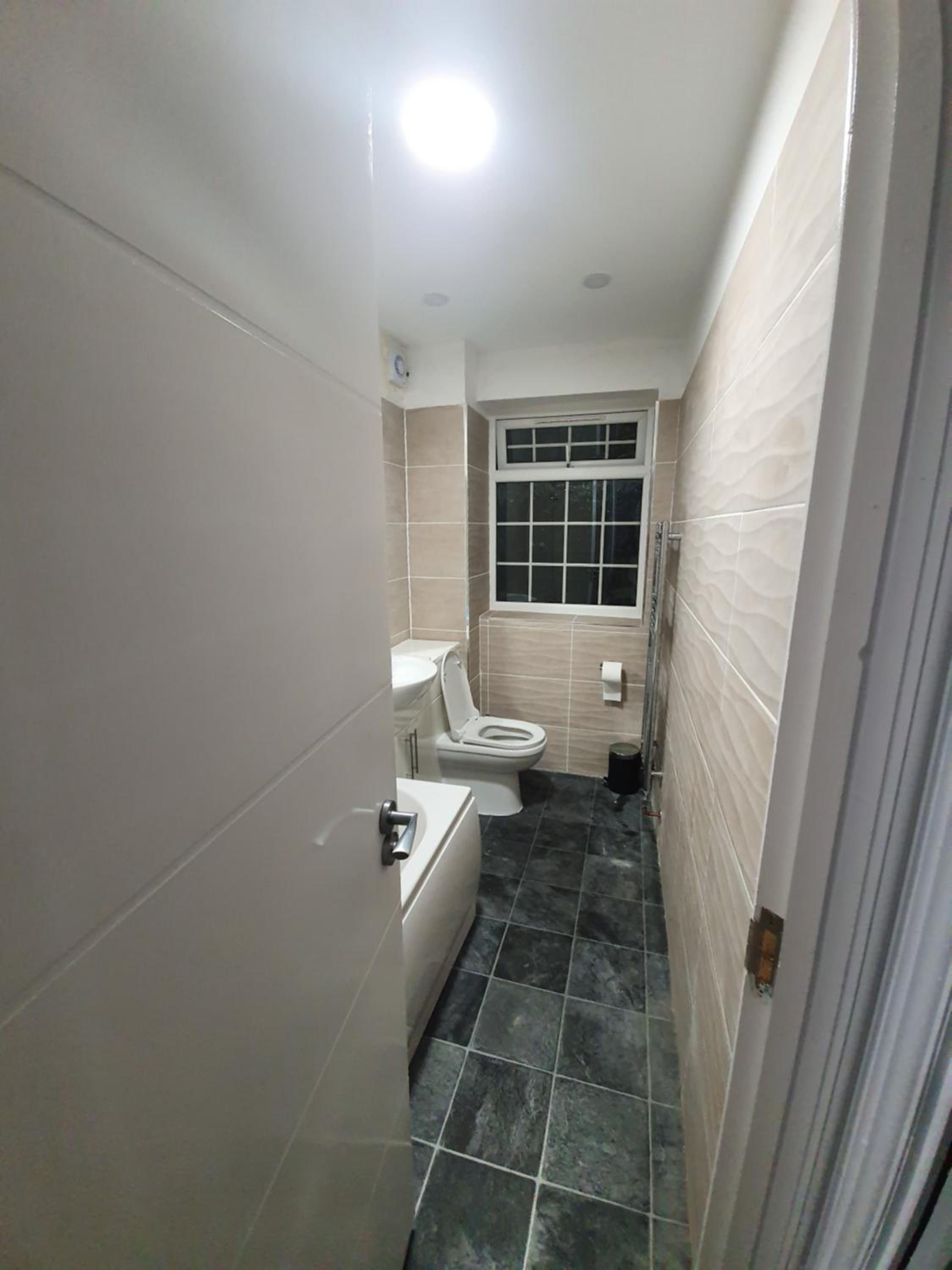 Beautiful Rooms SHAW ST AND PINE ST view 5