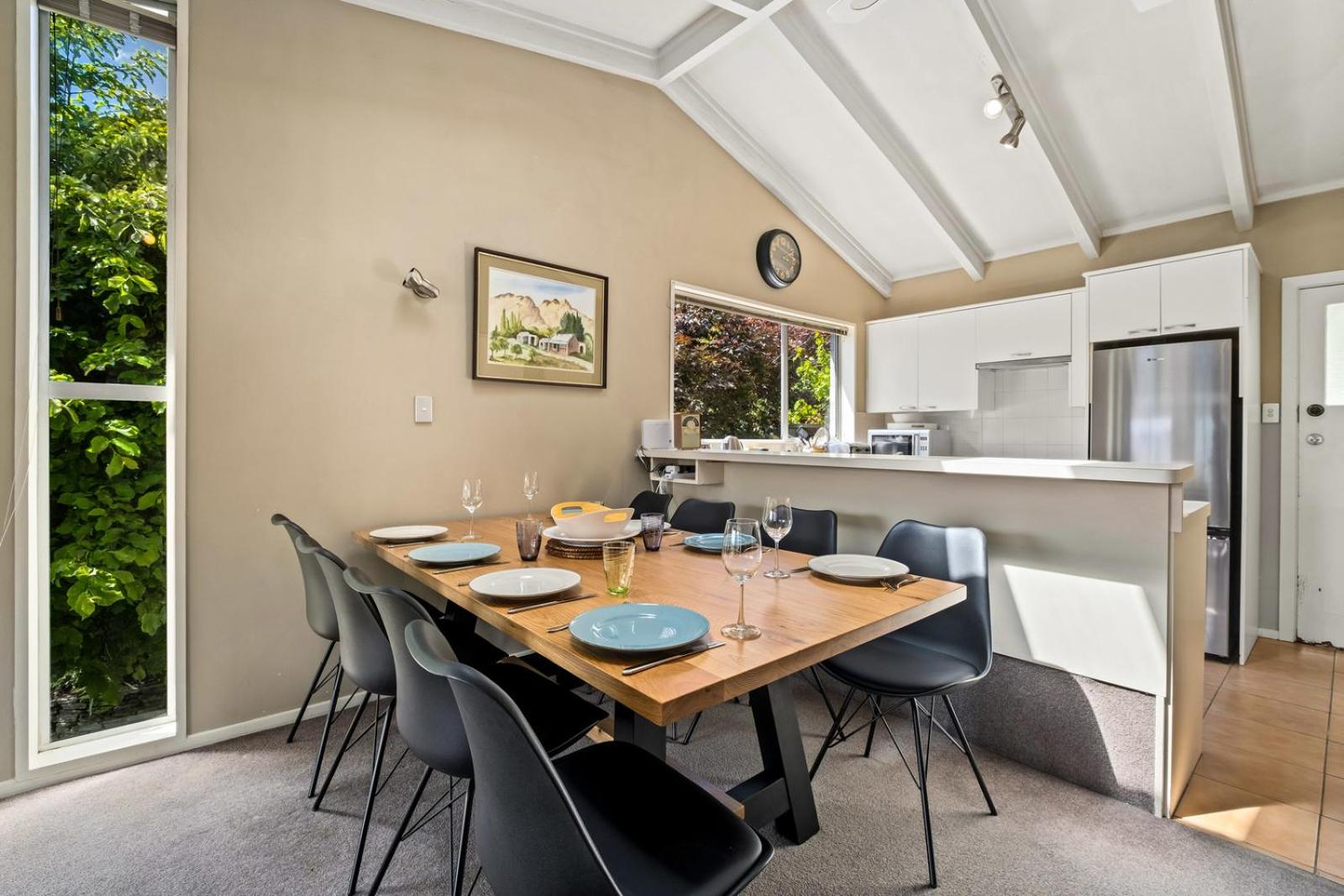 Taha Wai - Wanaka Holiday Home view 5