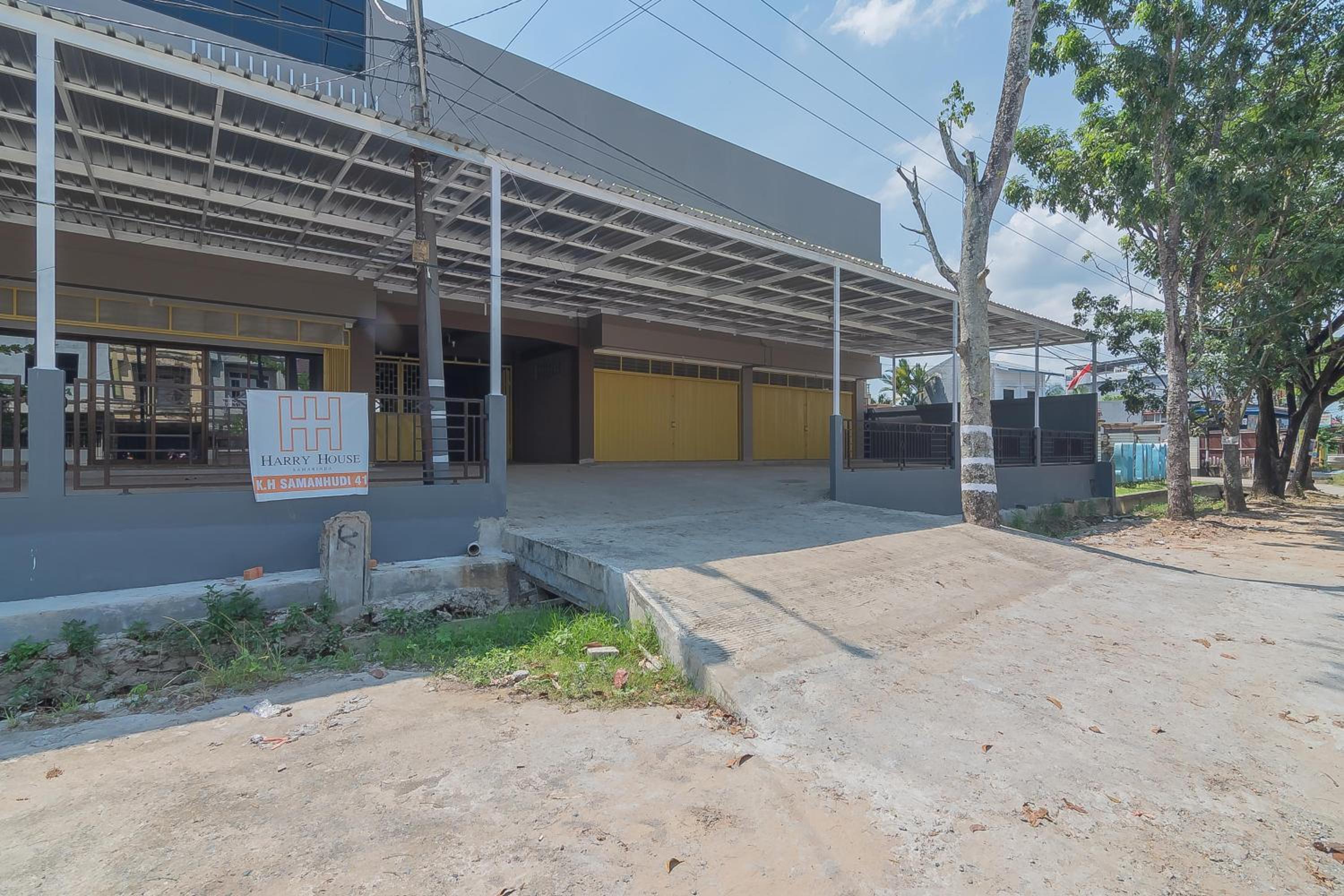 RedDoorz Plus near Taman Budaya Samarinda view 3