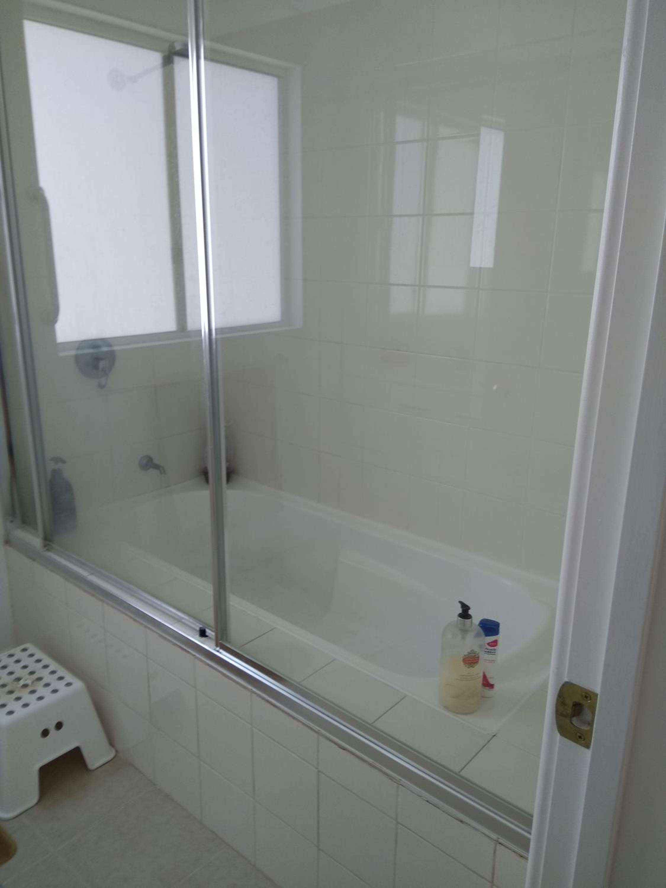 DIANELLA Budget Rooms Happy Place to Stay