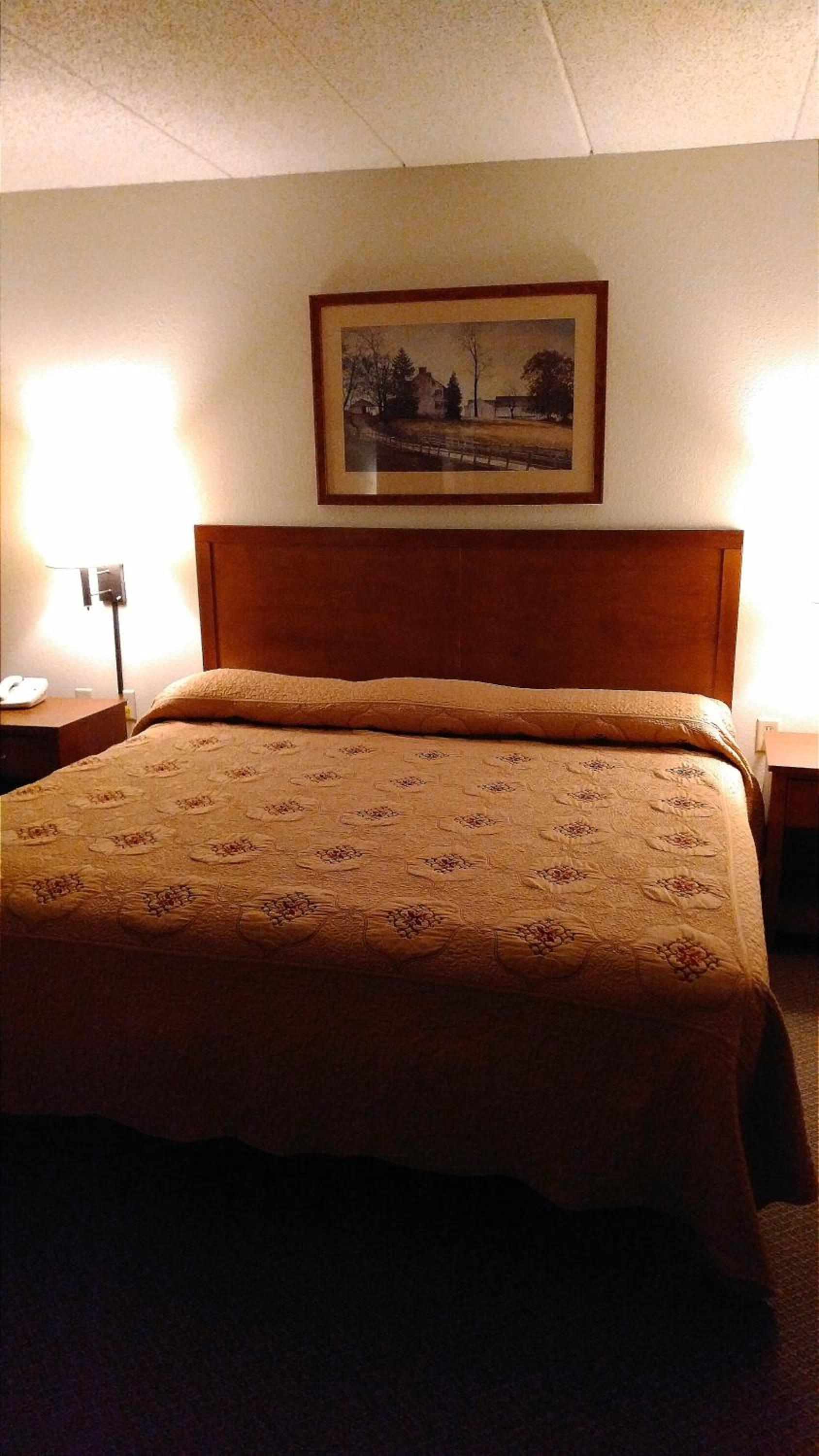 Madelia Hotel & Suites
