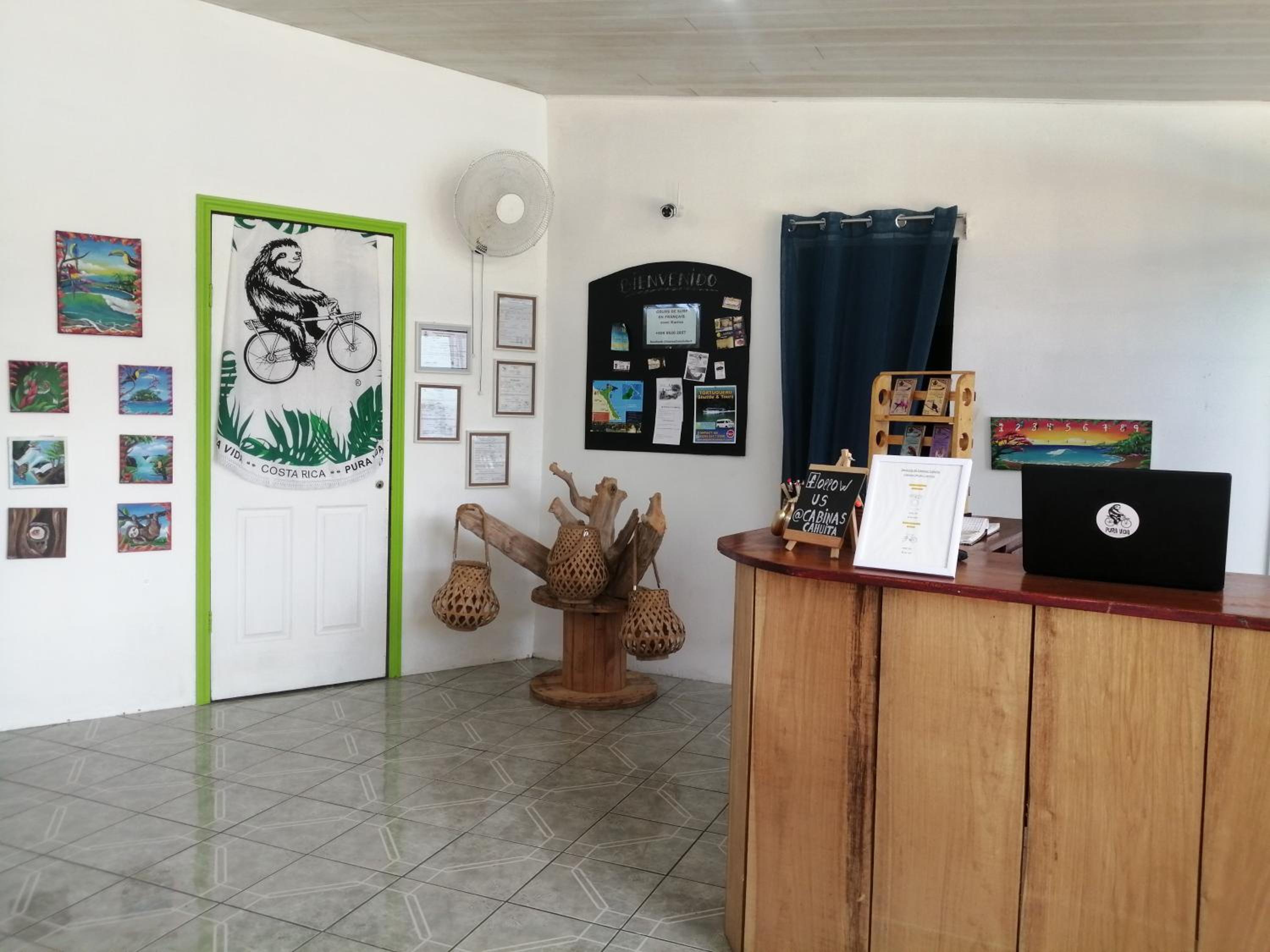 Cabinas Cahuita