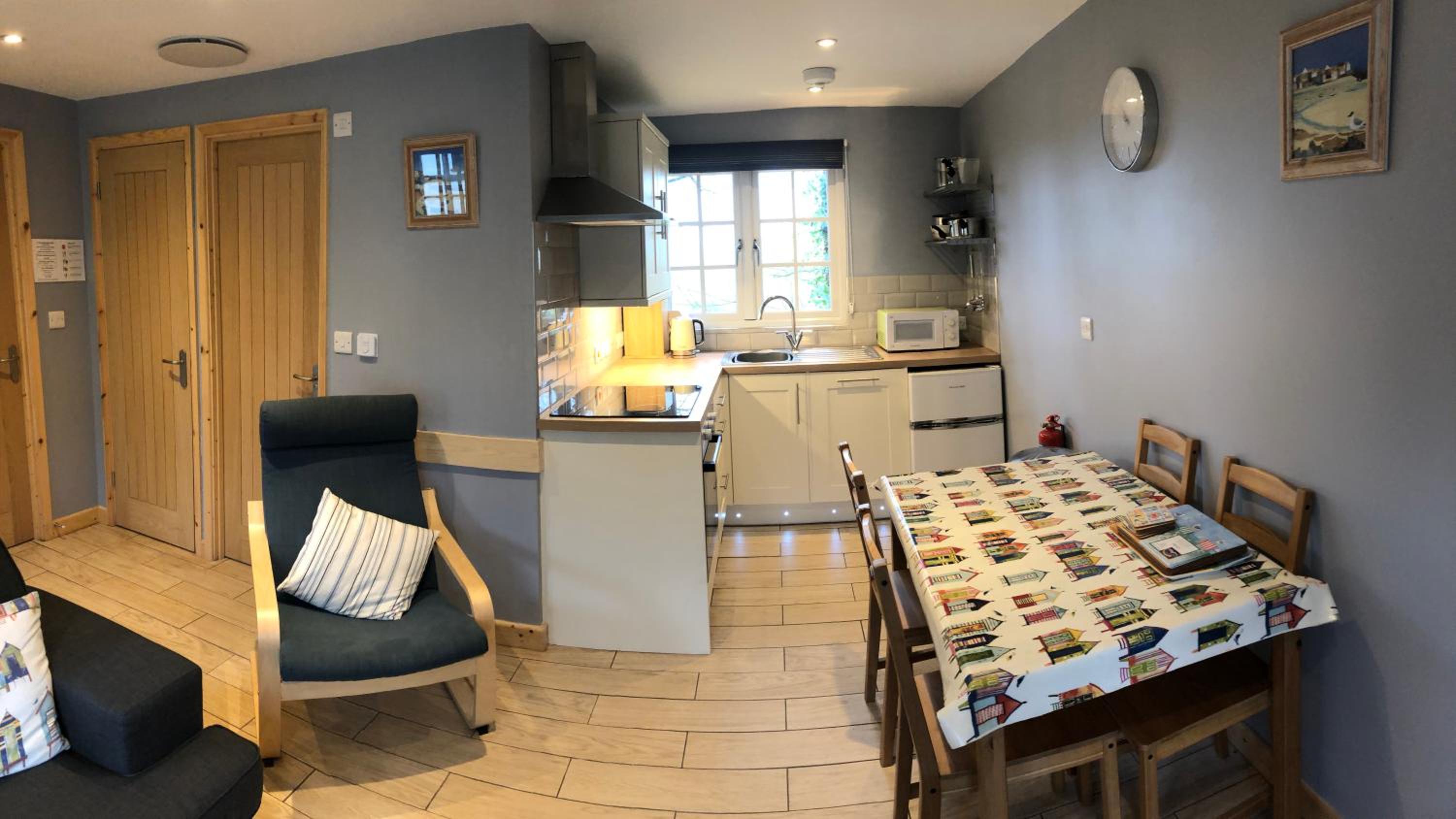 41 Tudor Court view 2