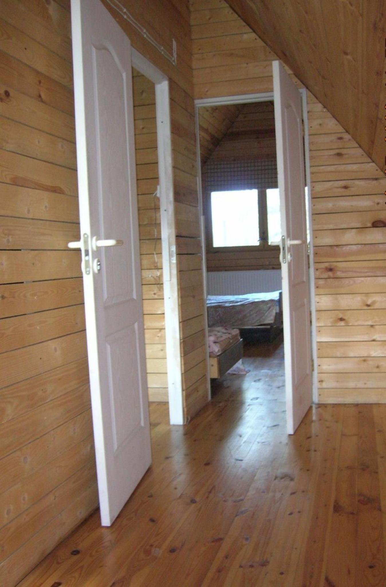 Photo 33