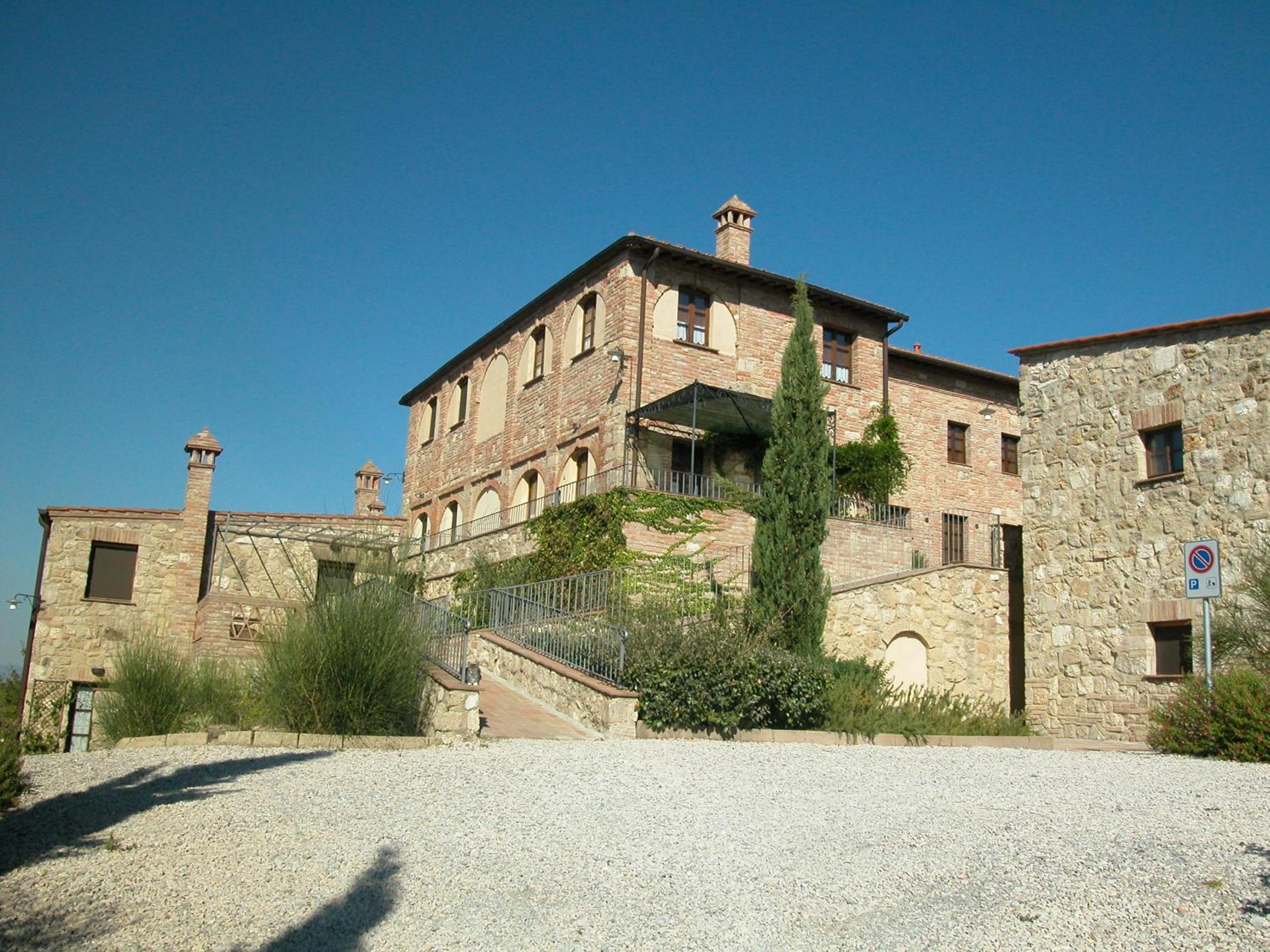 Photo 8
