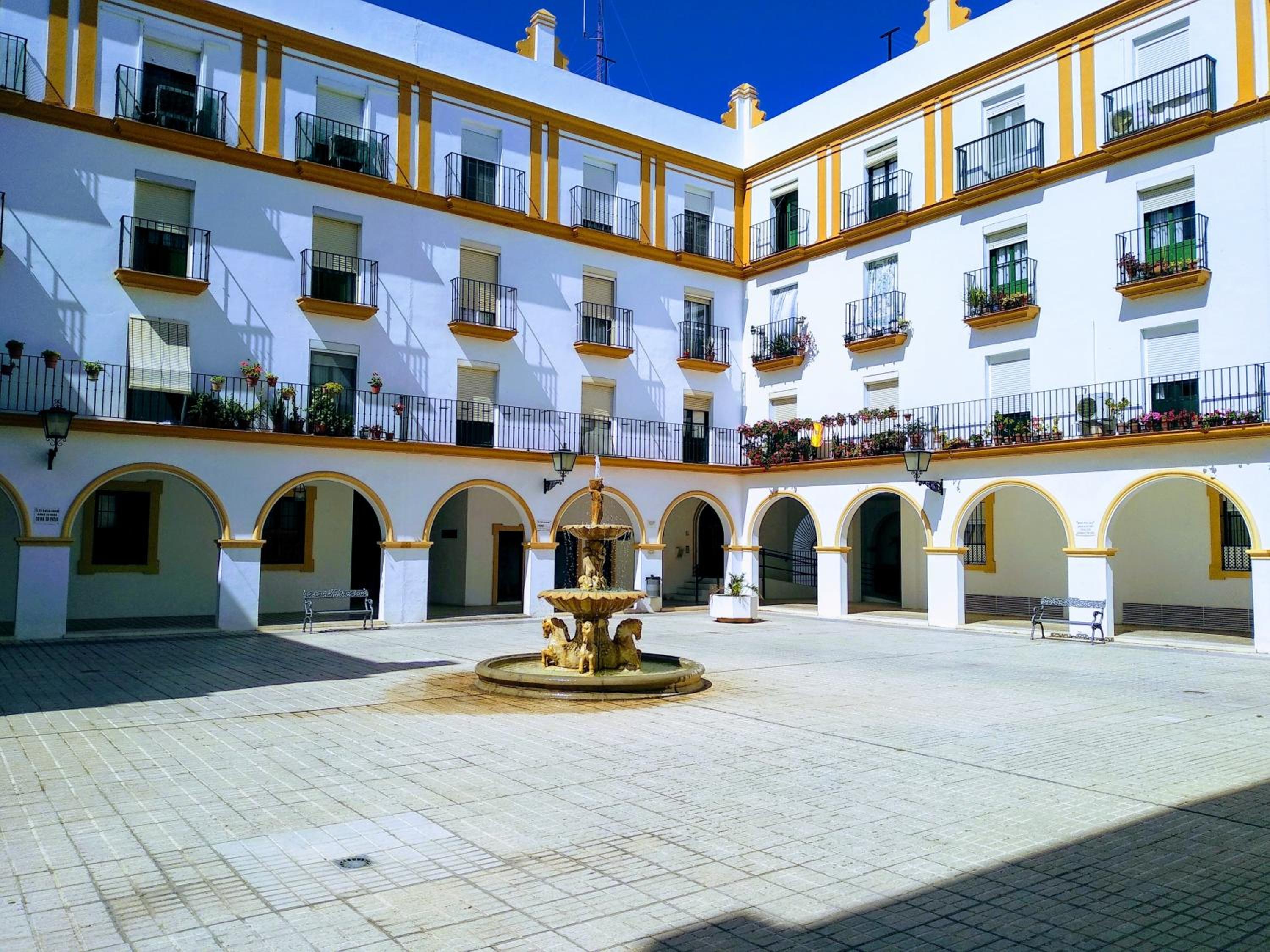 Los Patios de la Caleta view 4
