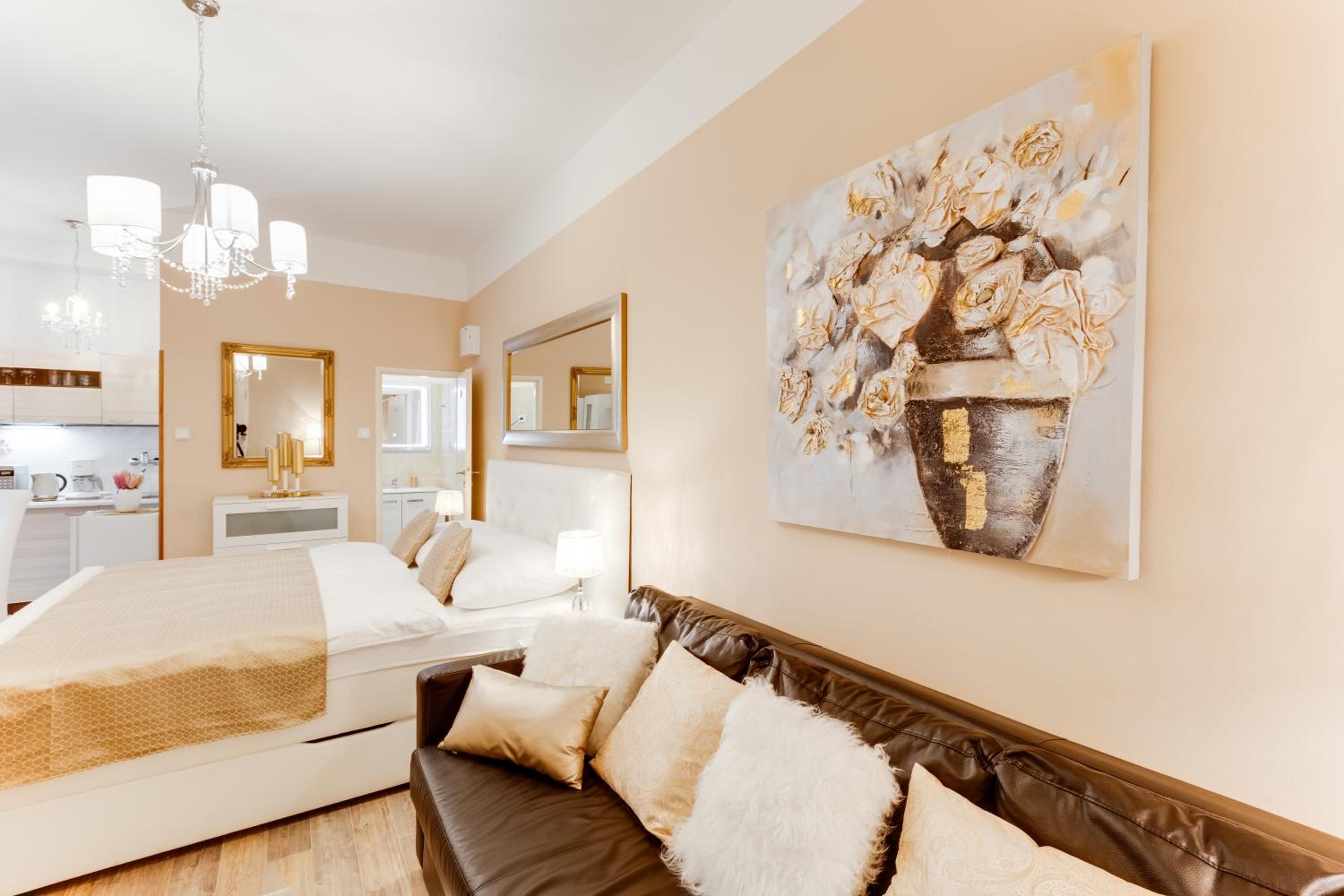 Wenceslass Square Luxury Apartment