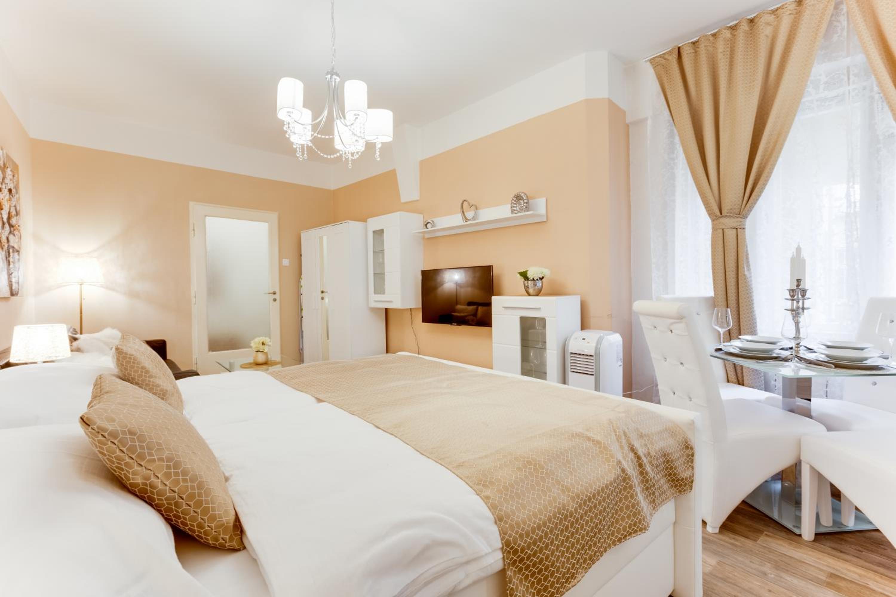 Wenceslass Square Luxury Apartment