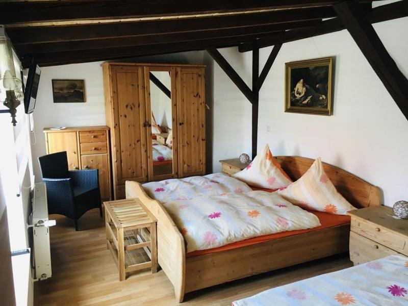 Ferienwohnungen in Kahnsdorf - Hainer See - südlich von Leipzig - in ruhiger Lage
