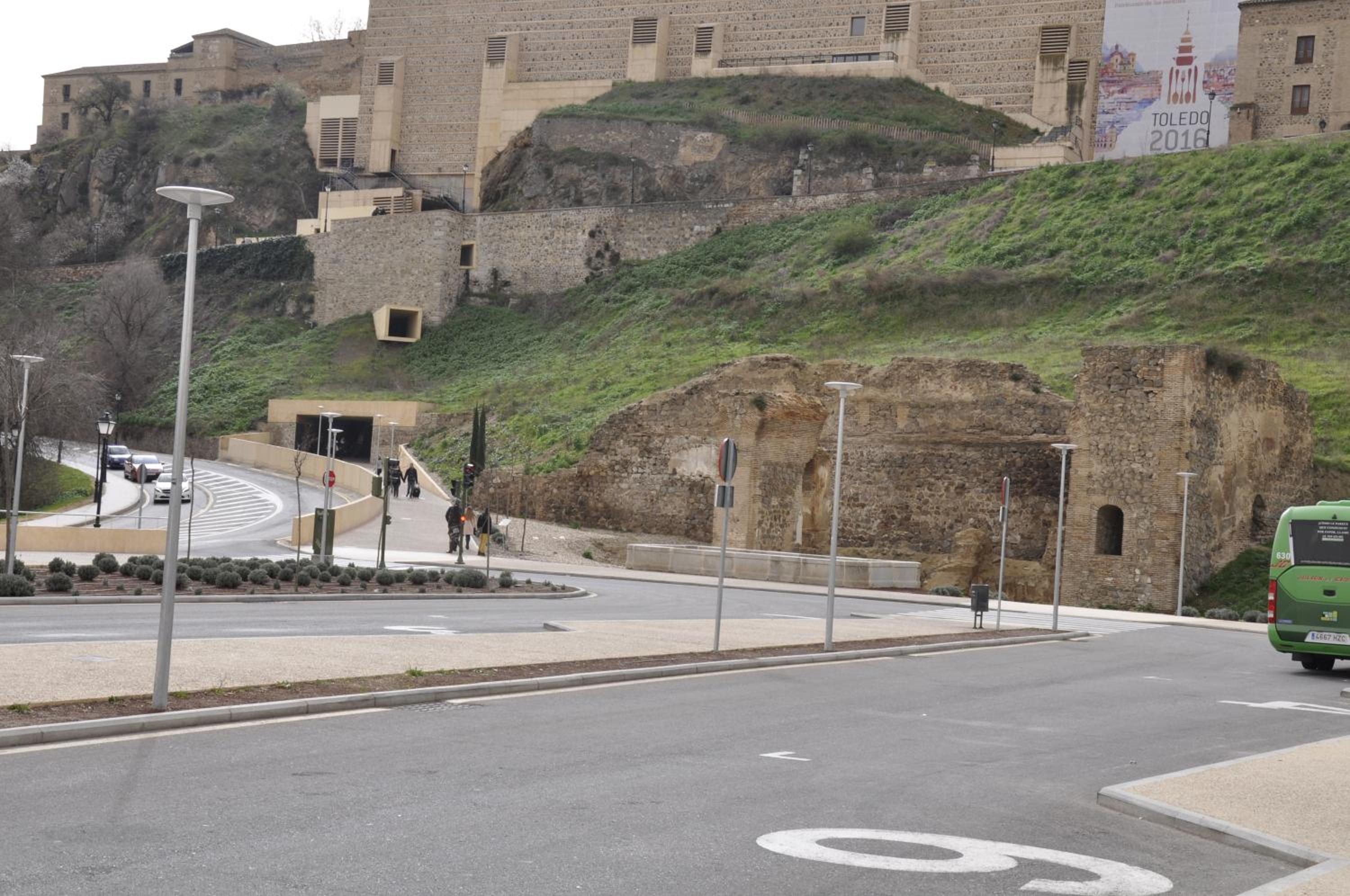 Puerta del Vado Bajo