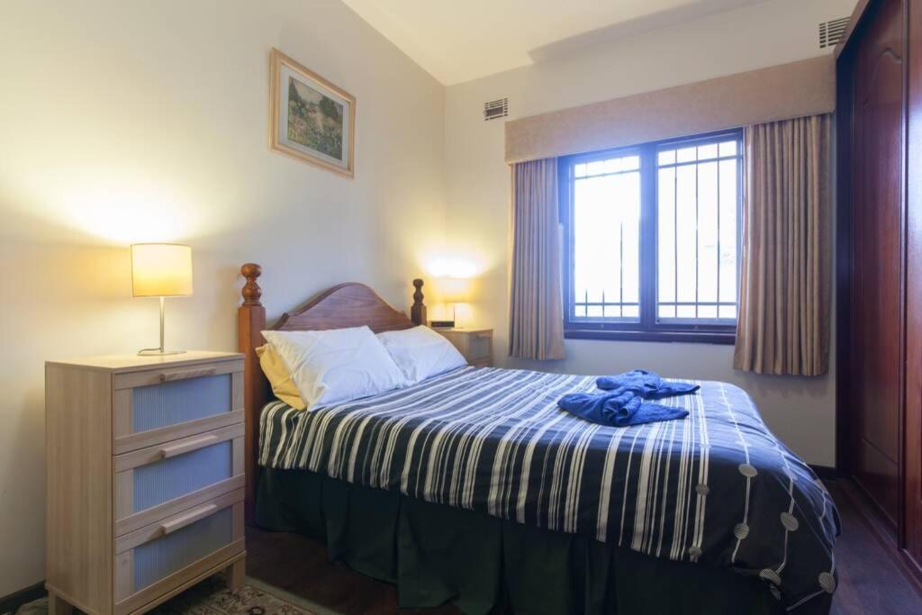 B3 Crawley Apartment 1 BRM & Sleepout near UWA