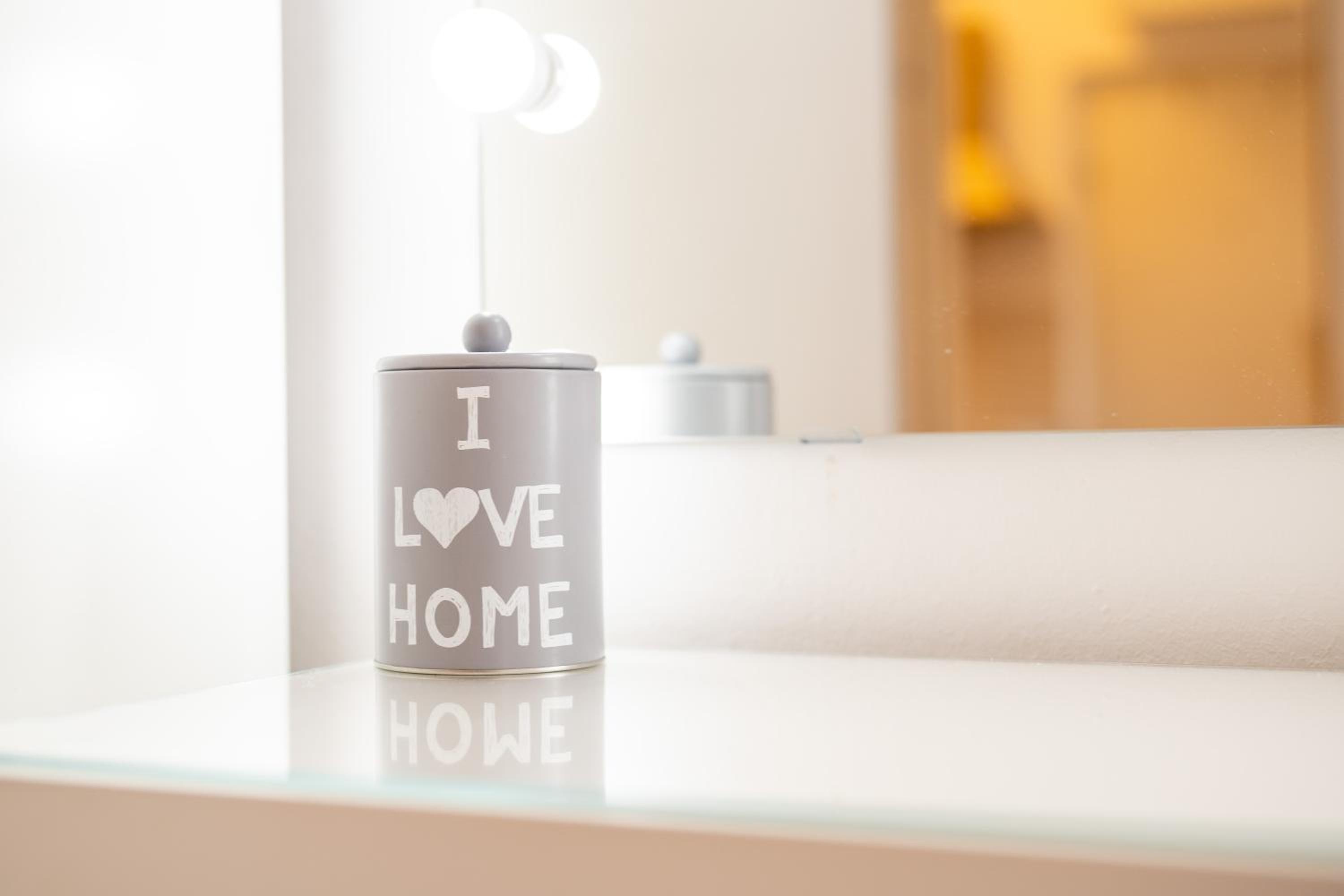 Cozy Modern Nest in the Heart of Vienna with Netflix