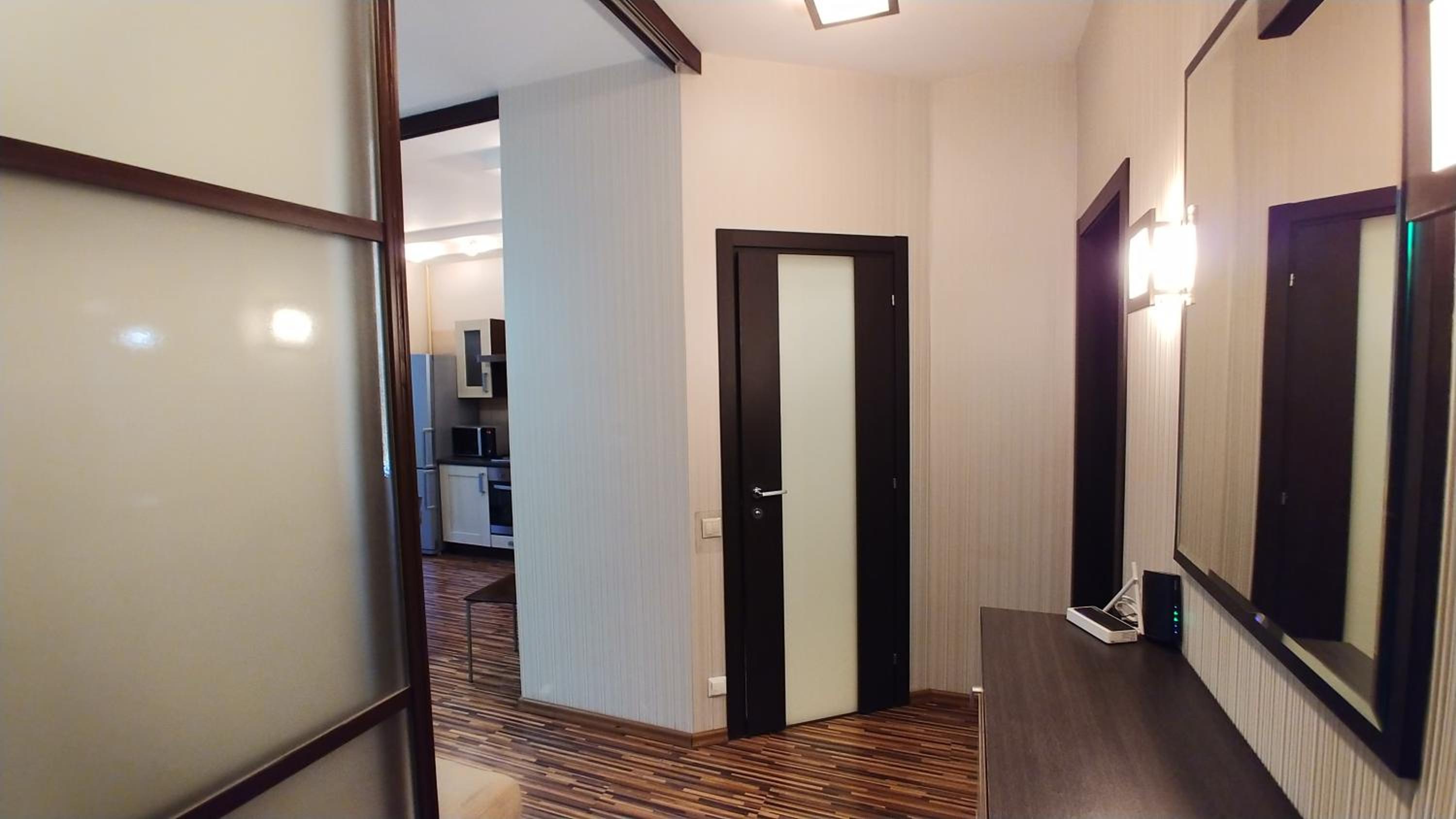 One bedroom. Lux. 17 Baseina str. Near Gulliver view 3
