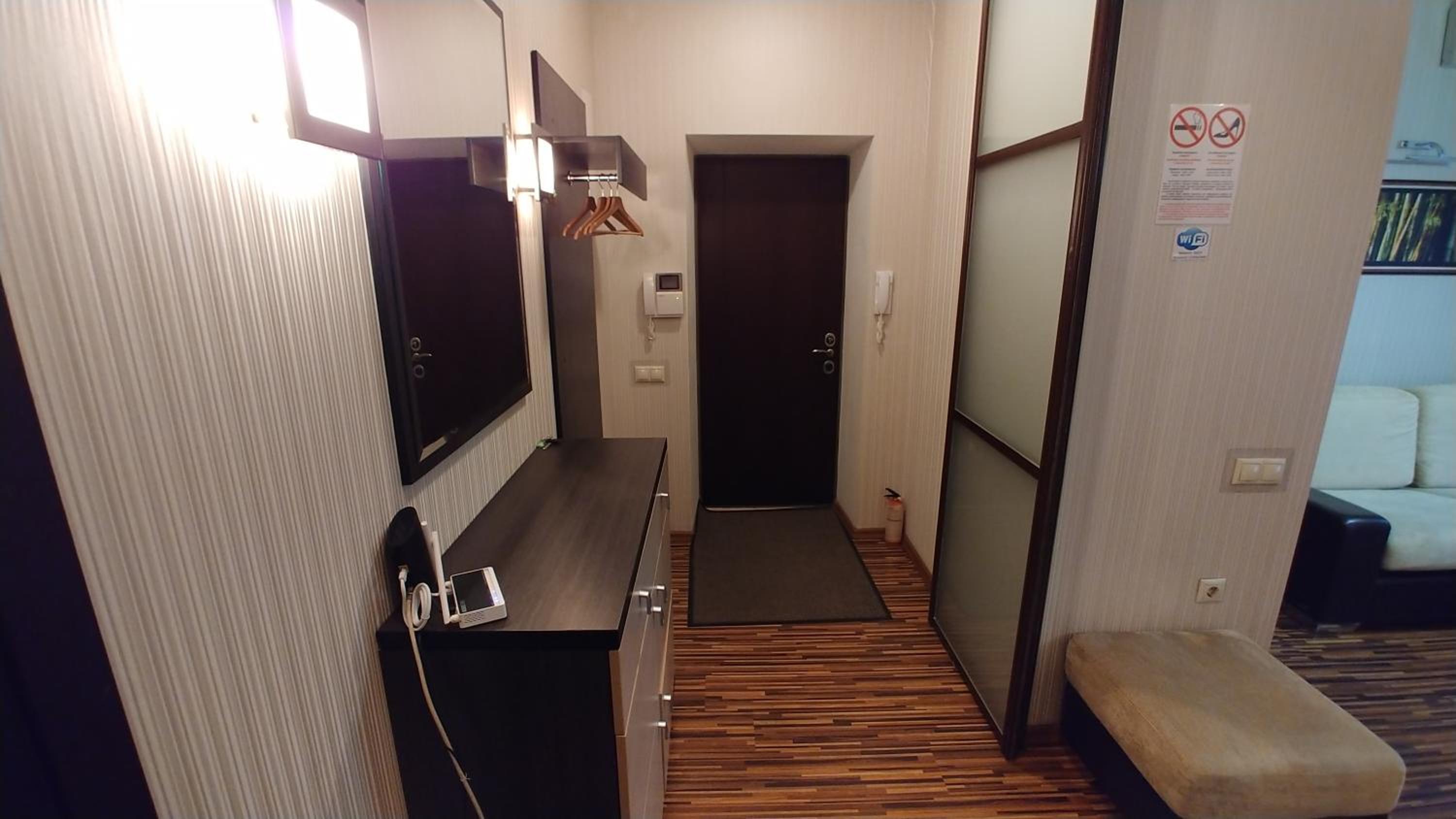 One bedroom. Lux. 17 Baseina str. Near Gulliver view 2