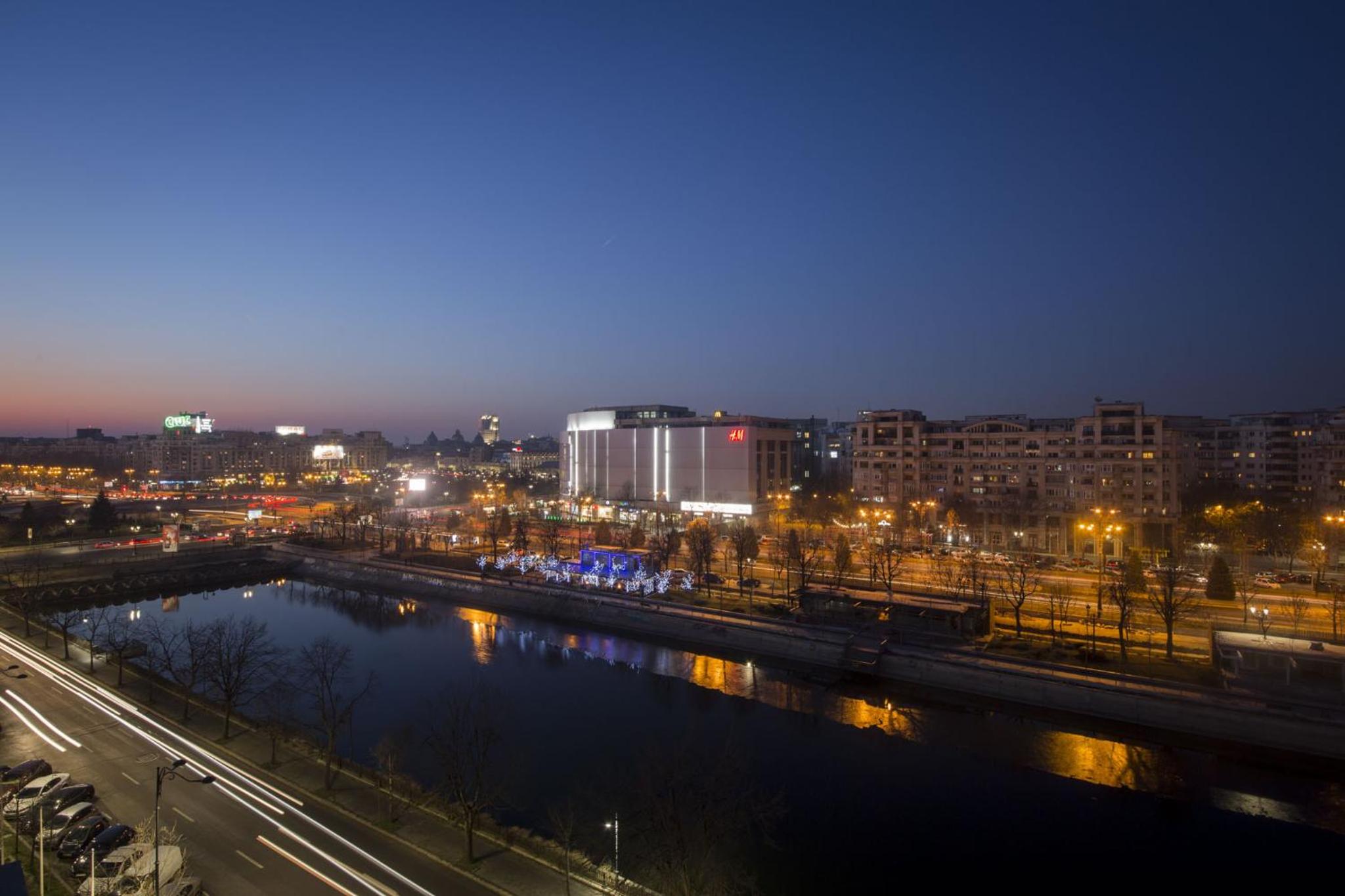 Unirii Center Apartments by Olala Homes
