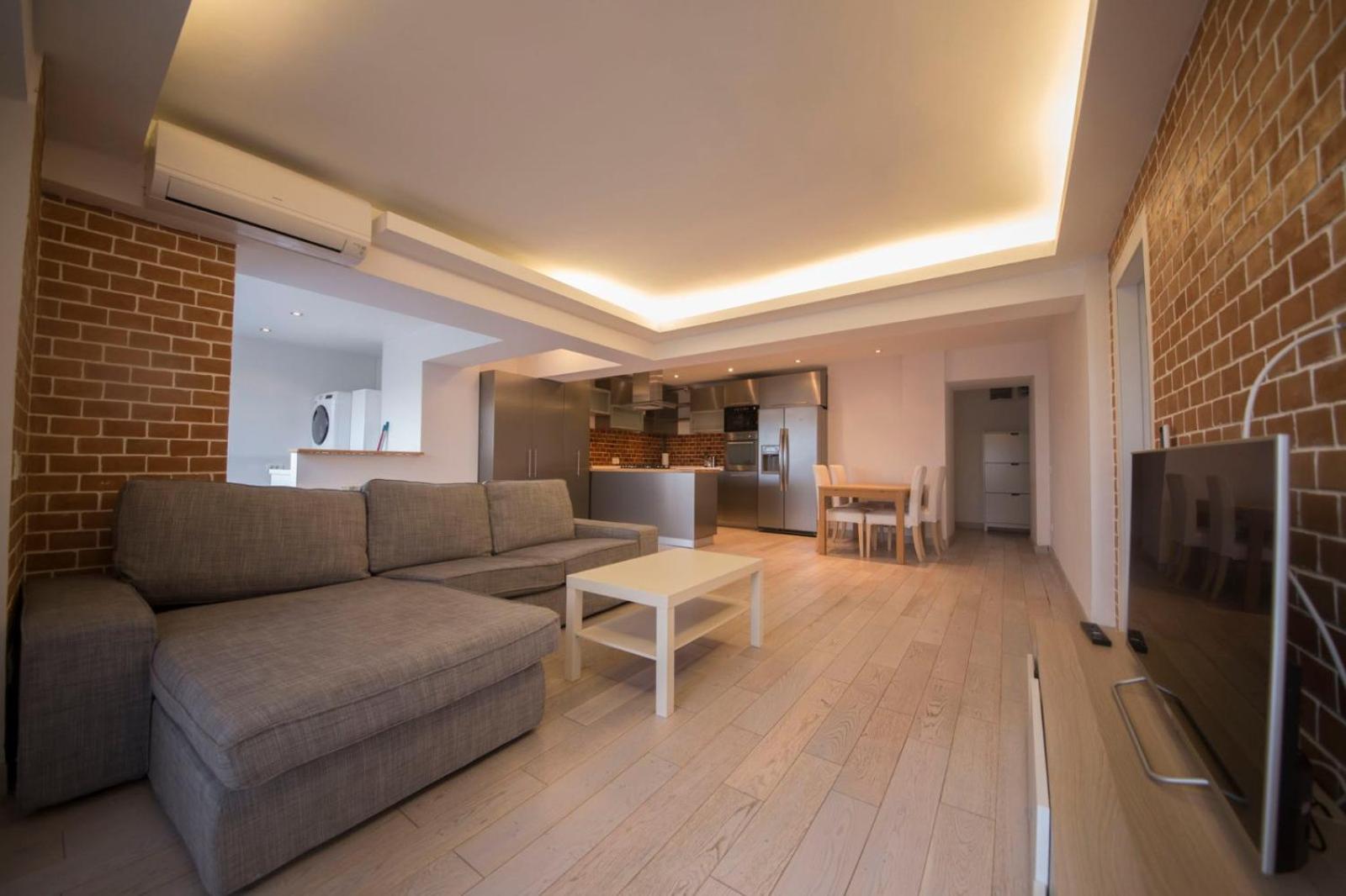 Unirii Center Apartments by Olala Homes