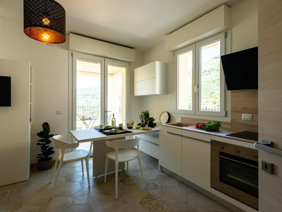 Villa Hanbury with swimming pool and parking in Alassio photo 5