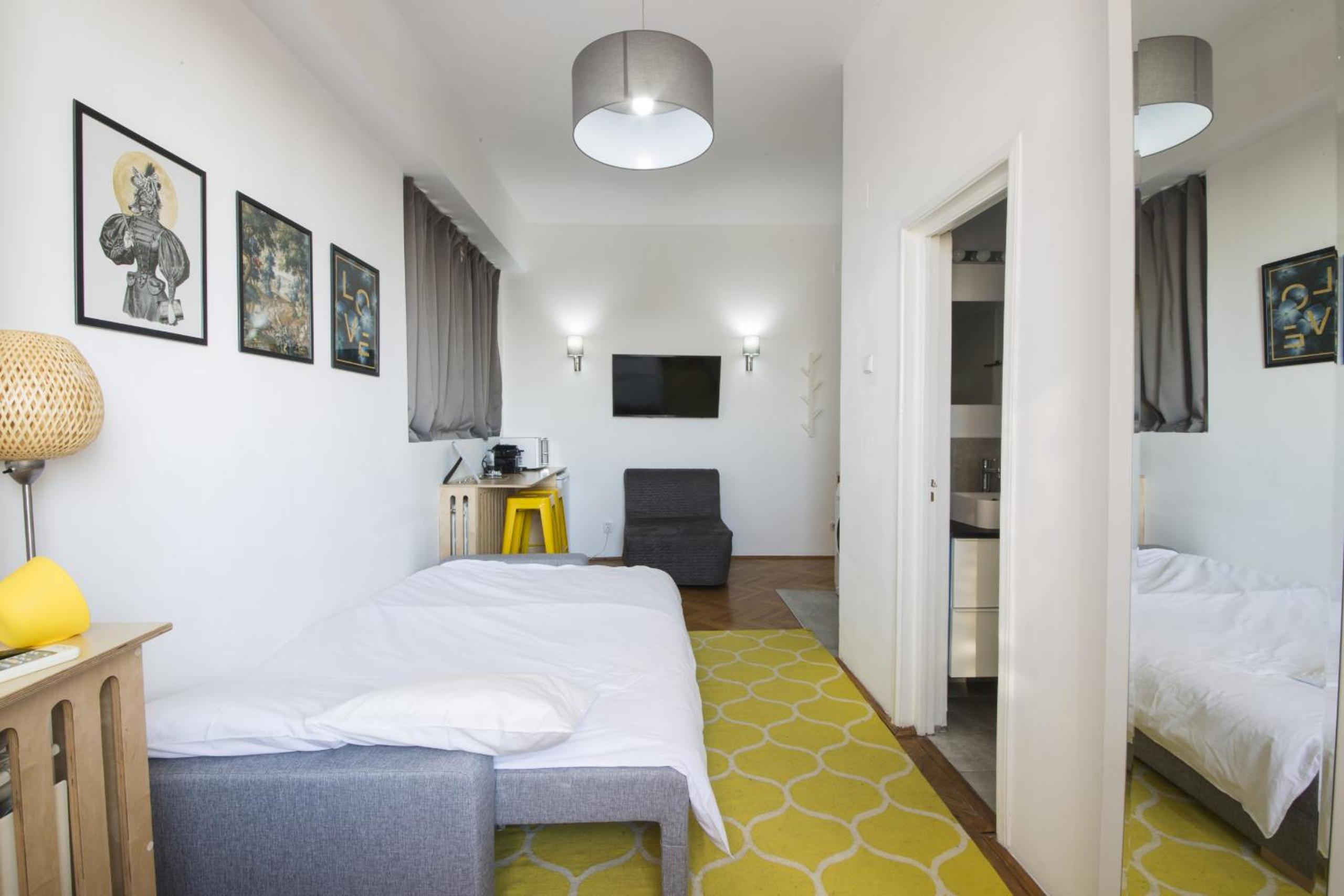 Unirii Center Apartments by Olala Homes