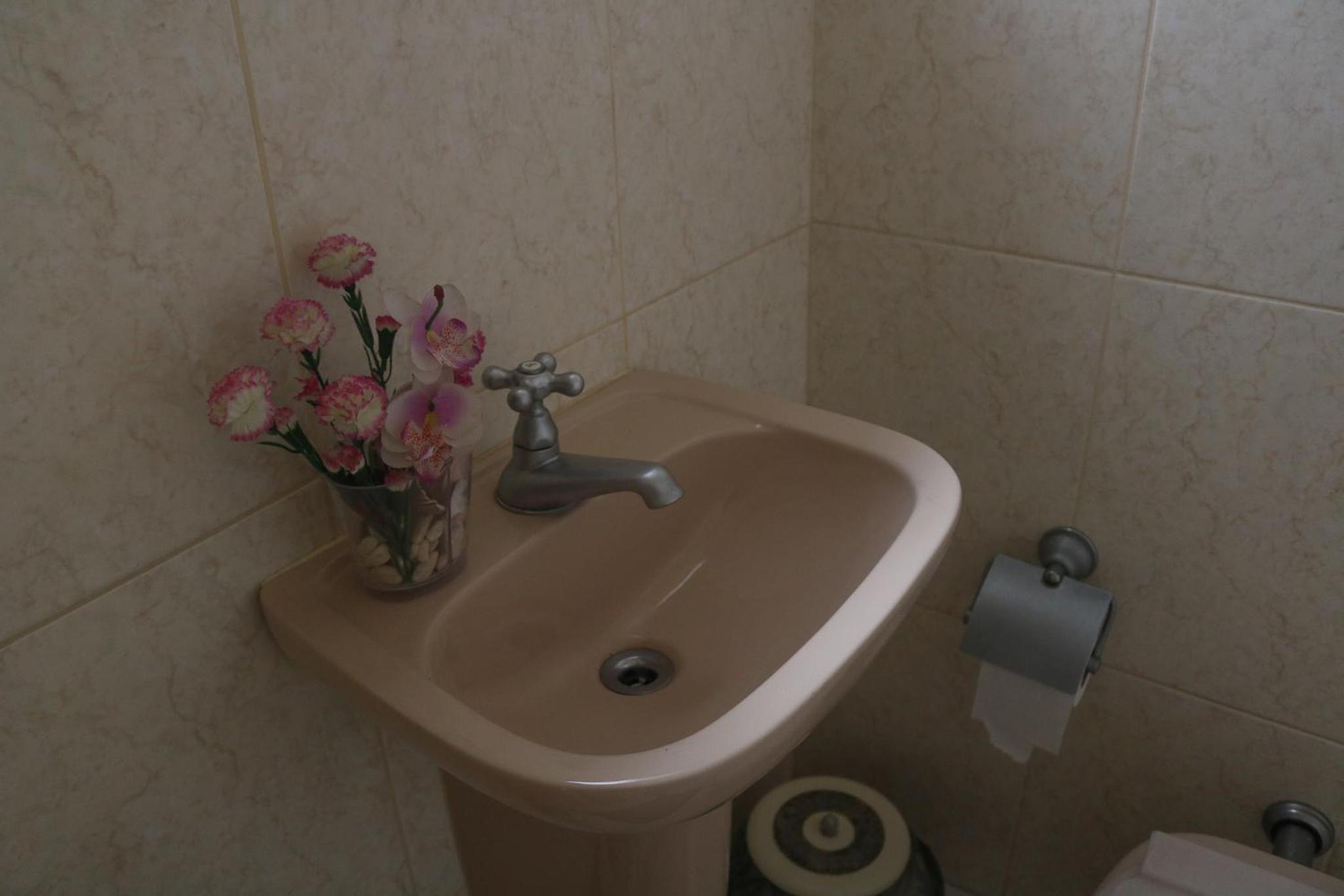 3 dormitórios no Guarujá, próximo ao Aquário! Sinta-se em casa!