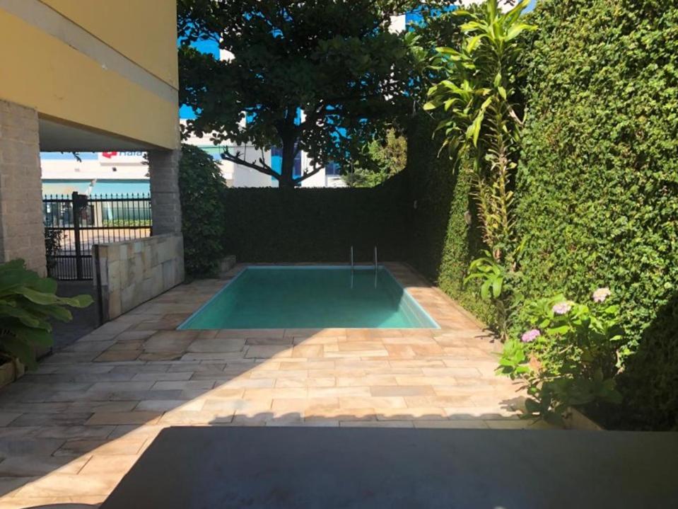 3 dormitórios no Guarujá, próximo ao Aquário! Sinta-se em casa!