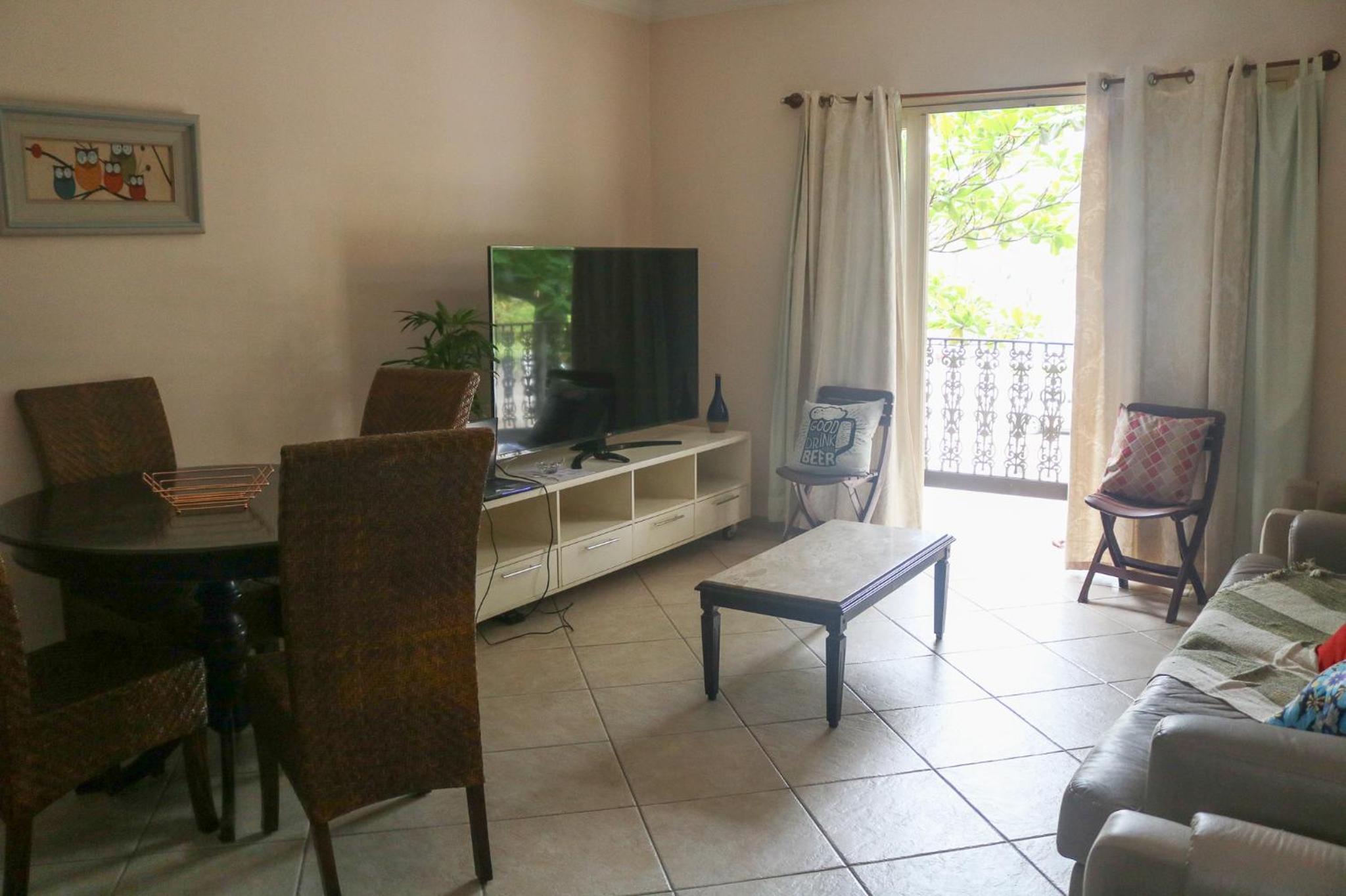 3 dormitórios no Guarujá, próximo ao Aquário! Sinta-se em casa!