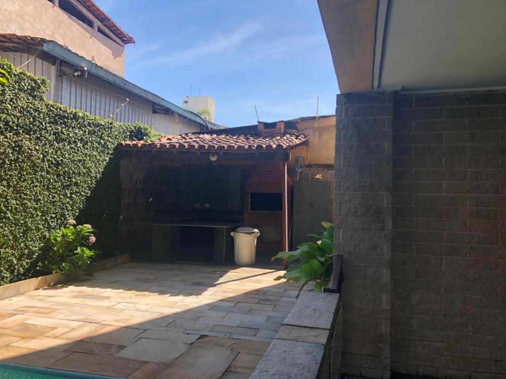 3 dormitórios no Guarujá, próximo ao Aquário! Sinta-se em casa!