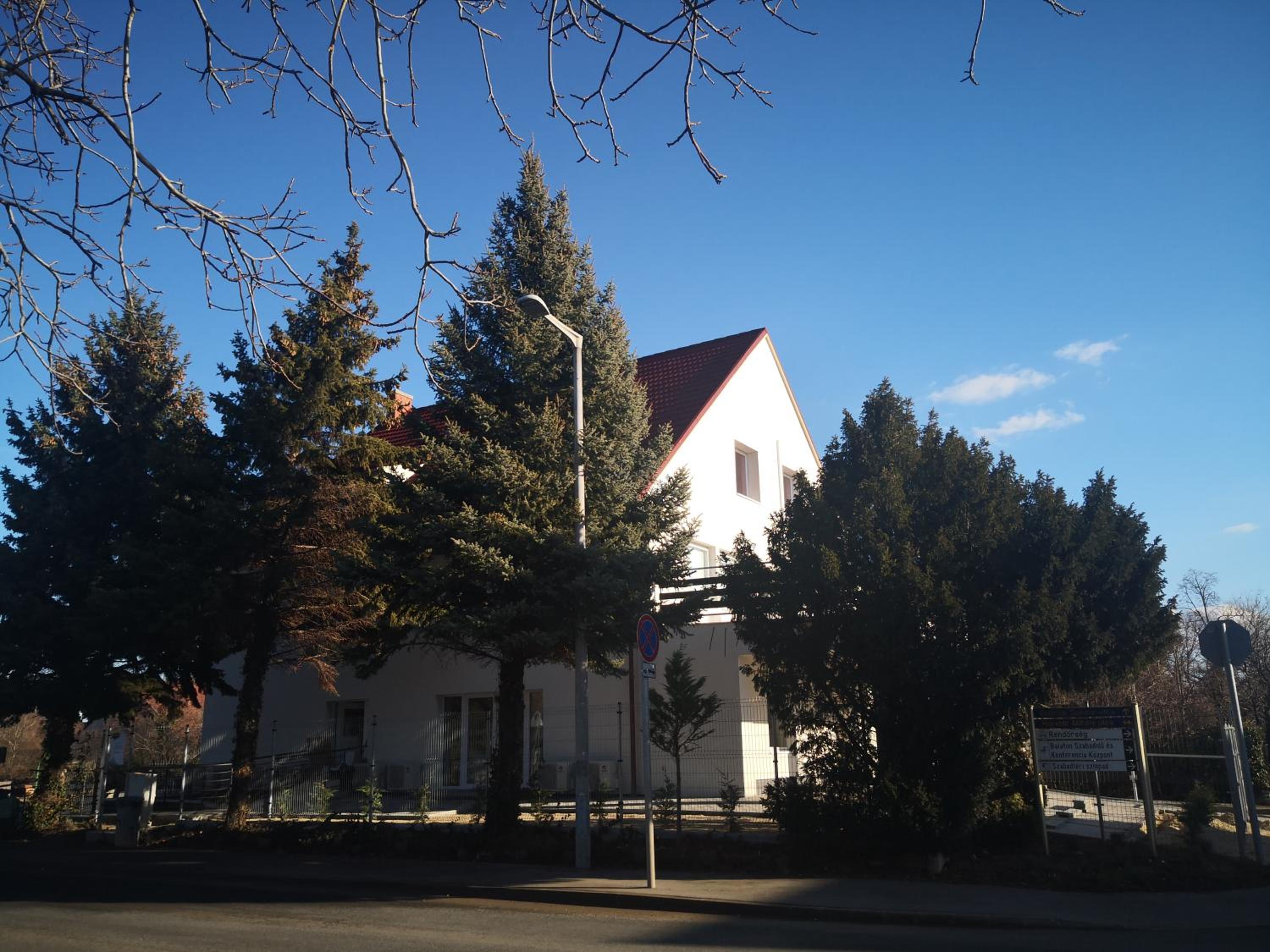 Photo 37