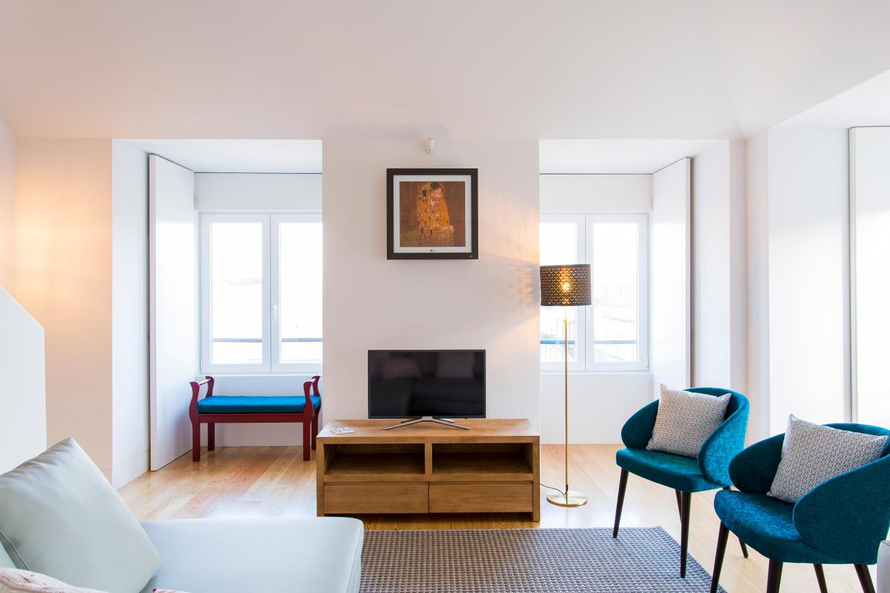 Leisure Luxury Downtown Duplex Lisbon by JOIVY view 3