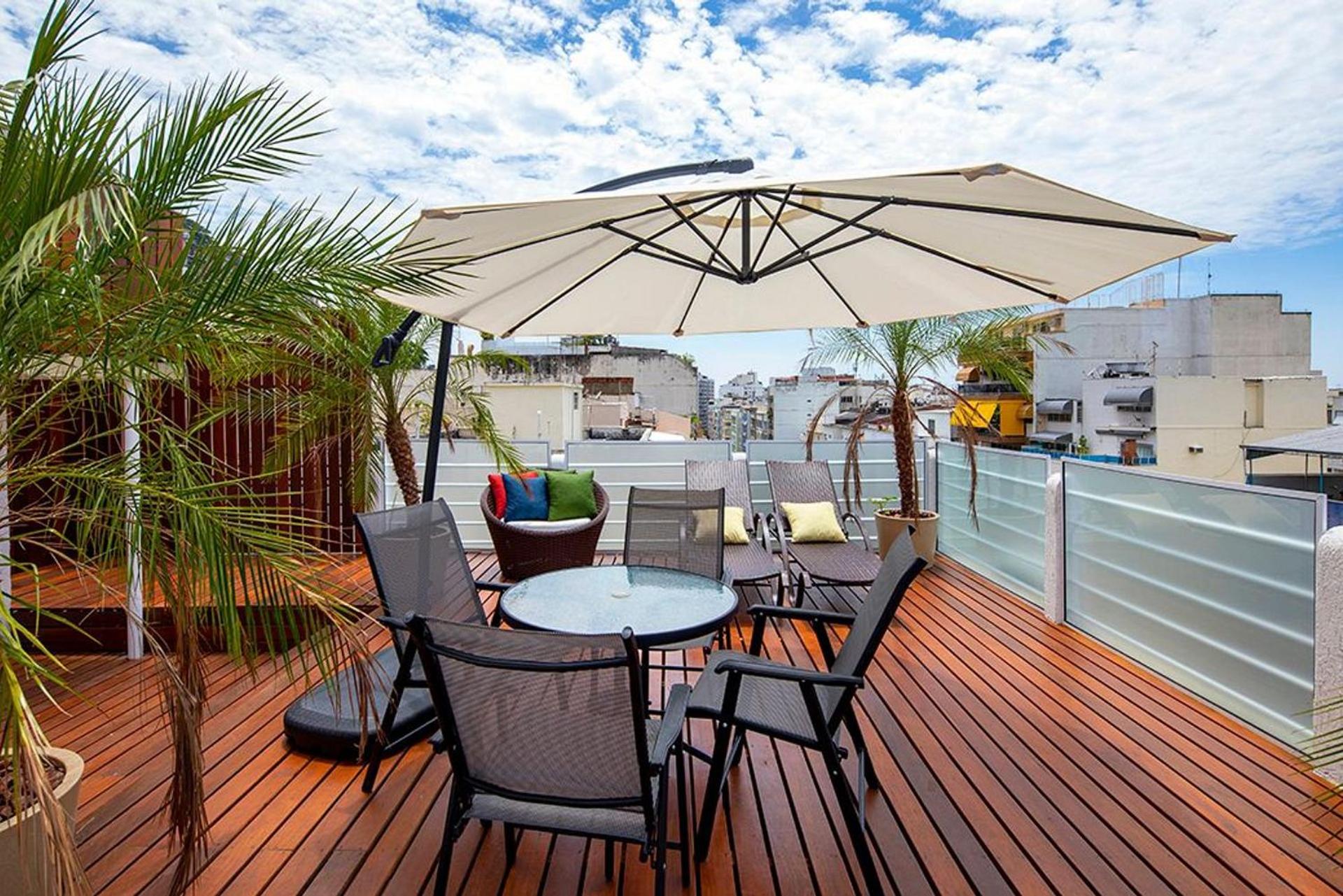 Penthouse with terrace, BBQ and jacuzzi
