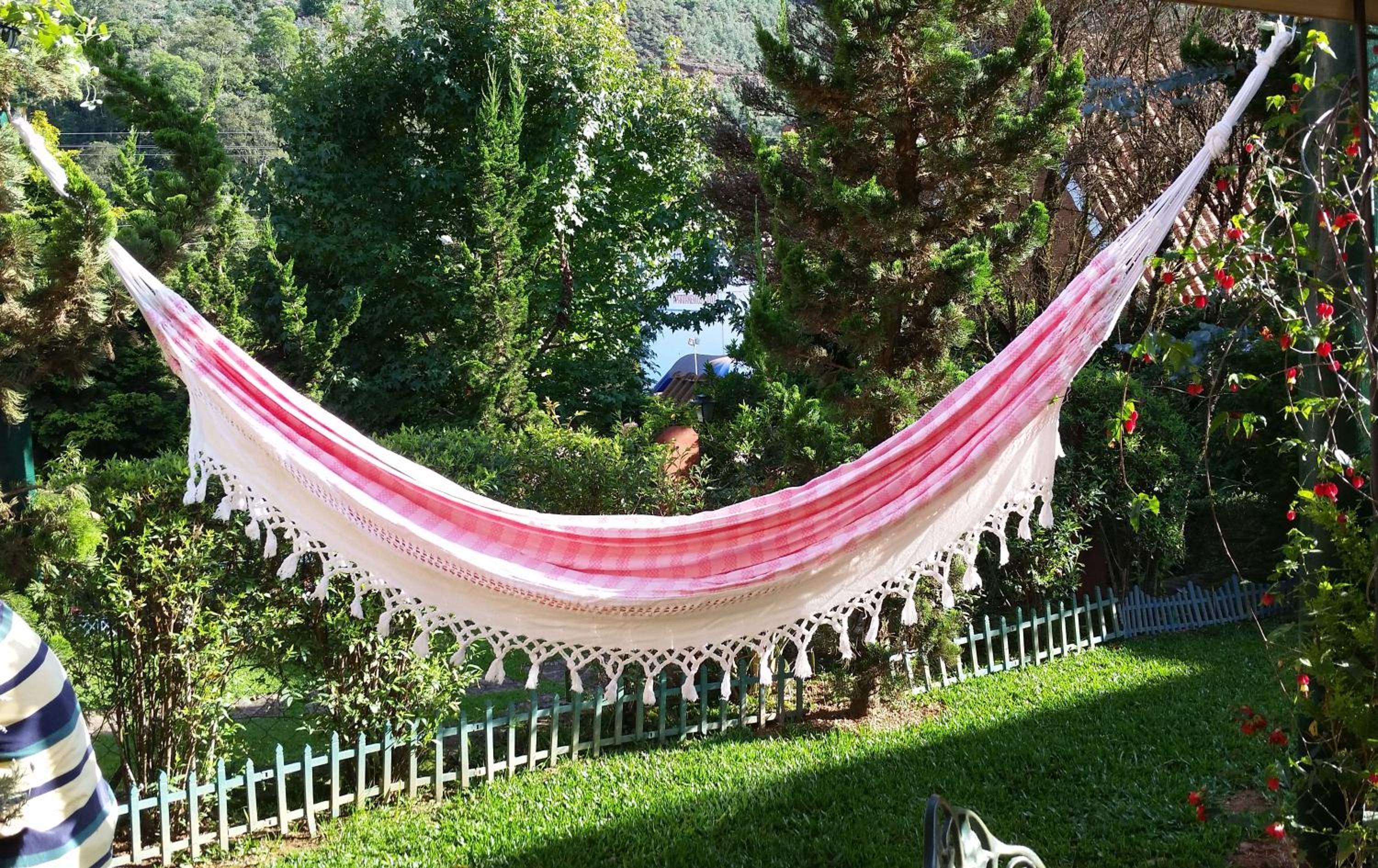 Recanto Chale dos Alpes - Chale com Lareira e Jardim view 5