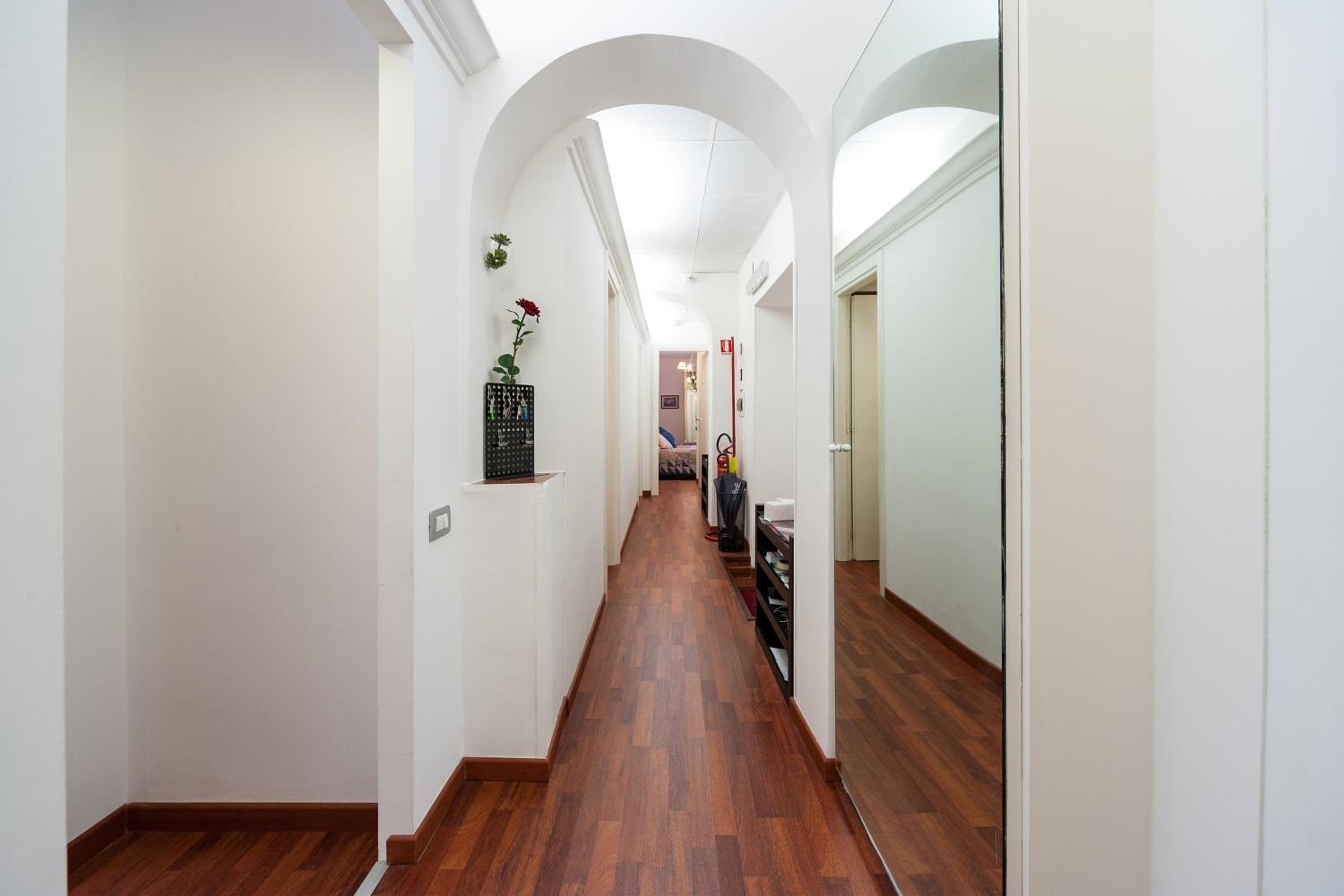 Monticello apartment via Cavour