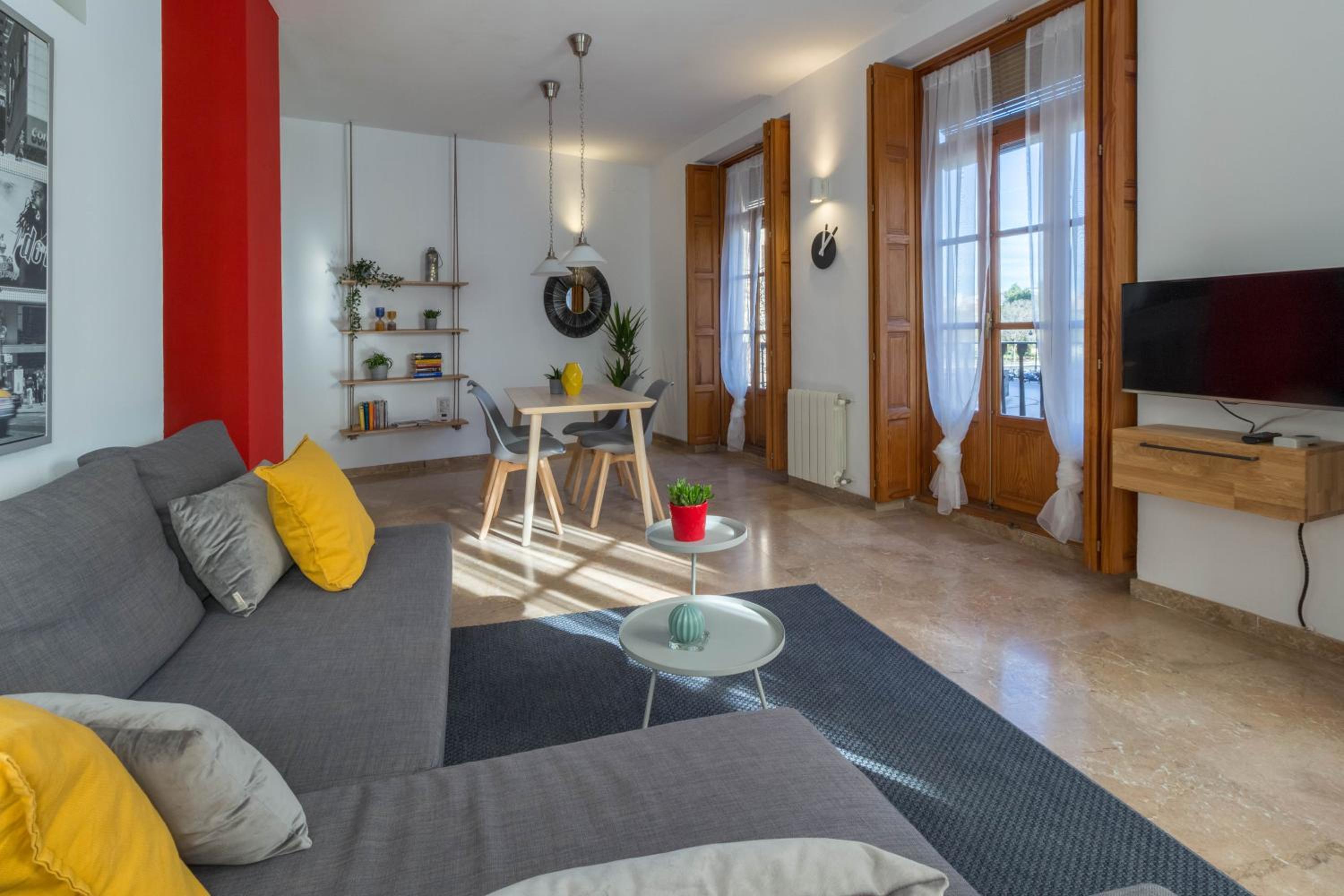 Lovely Apartment! view 3