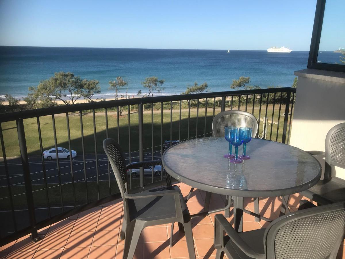 Absolute Beachfront Penthouse with Exclusive Rooftop