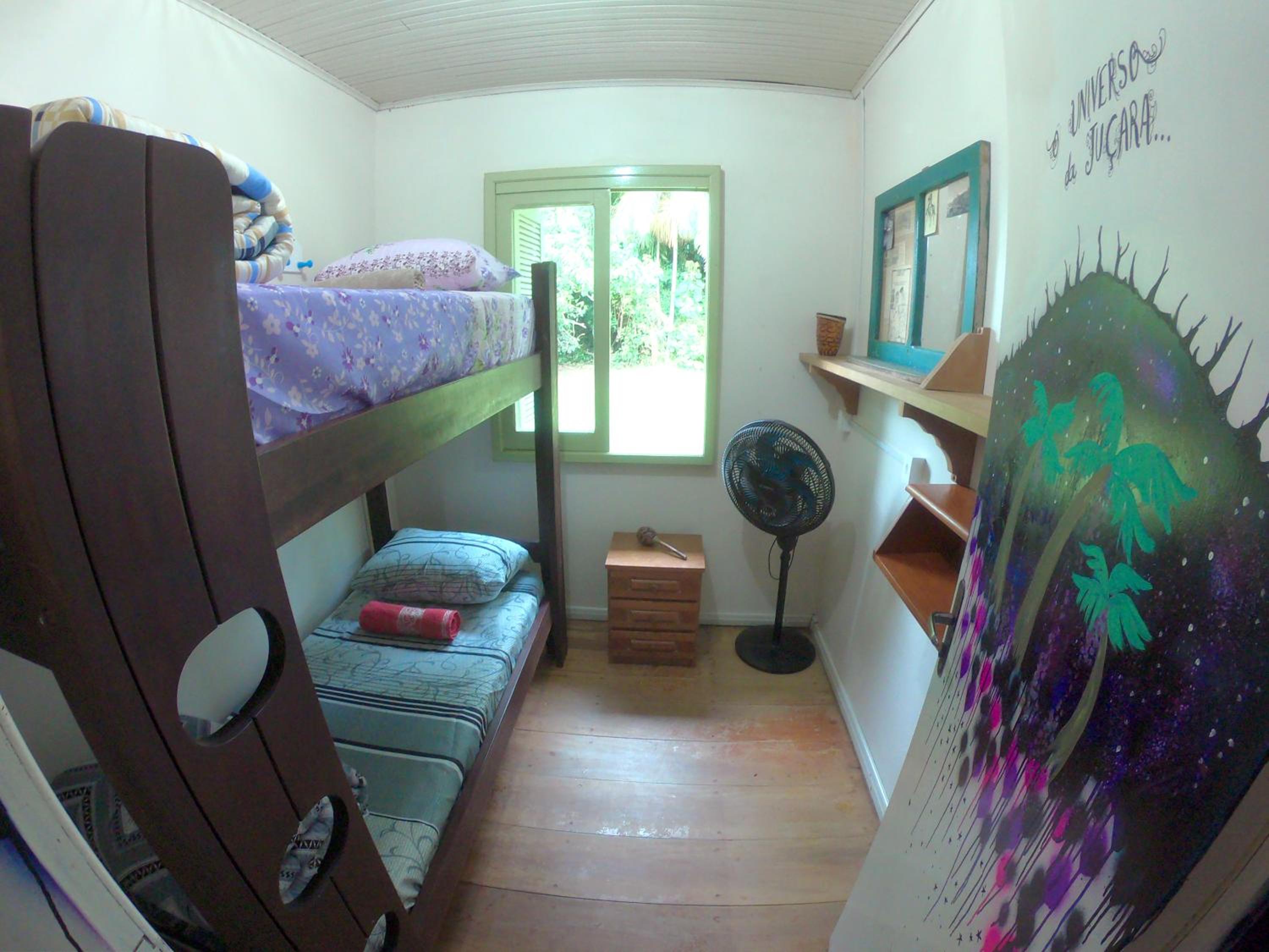 Pedra Branca Eco Hostel e Camping