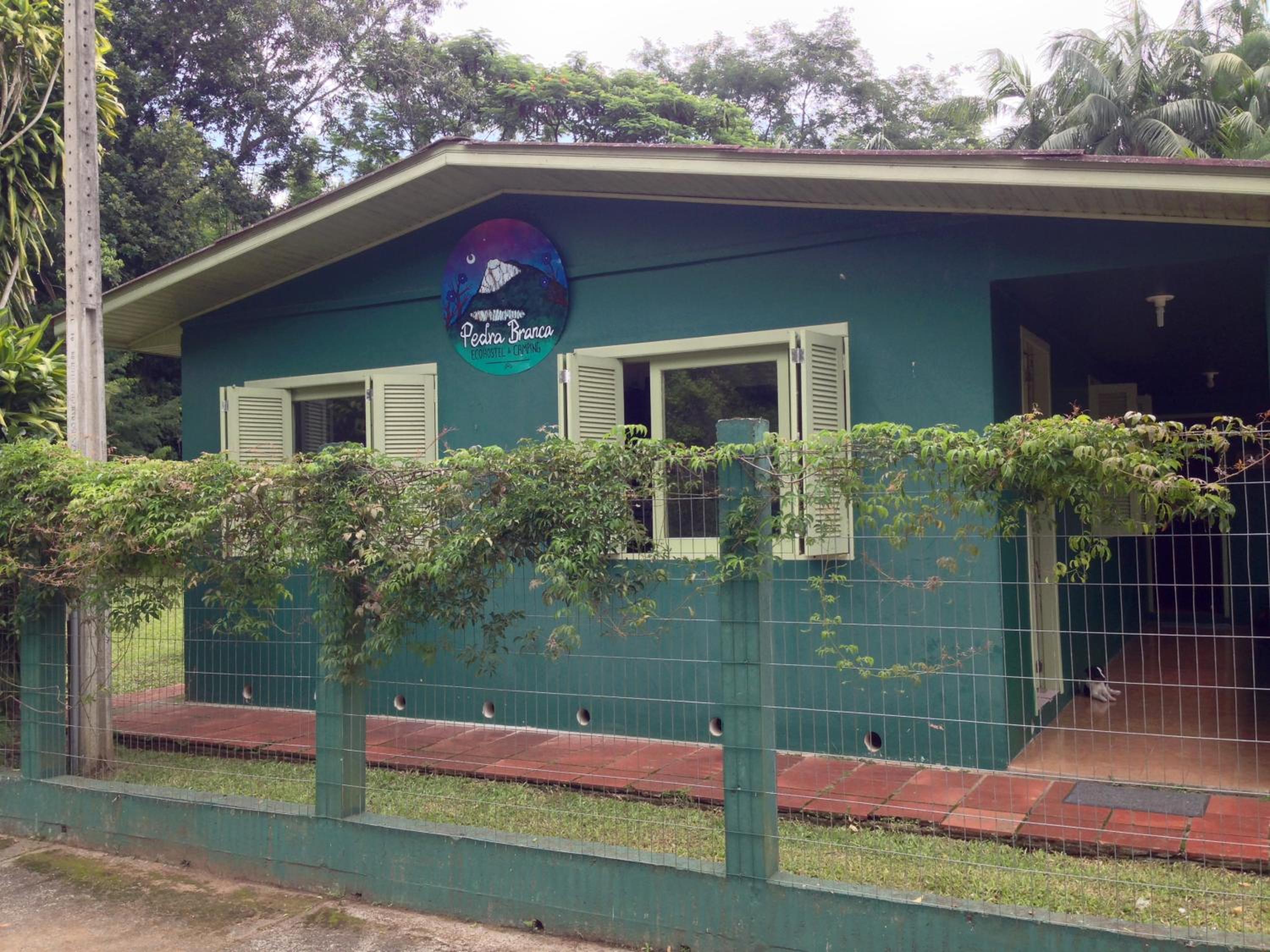 Pedra Branca Eco Hostel e Camping