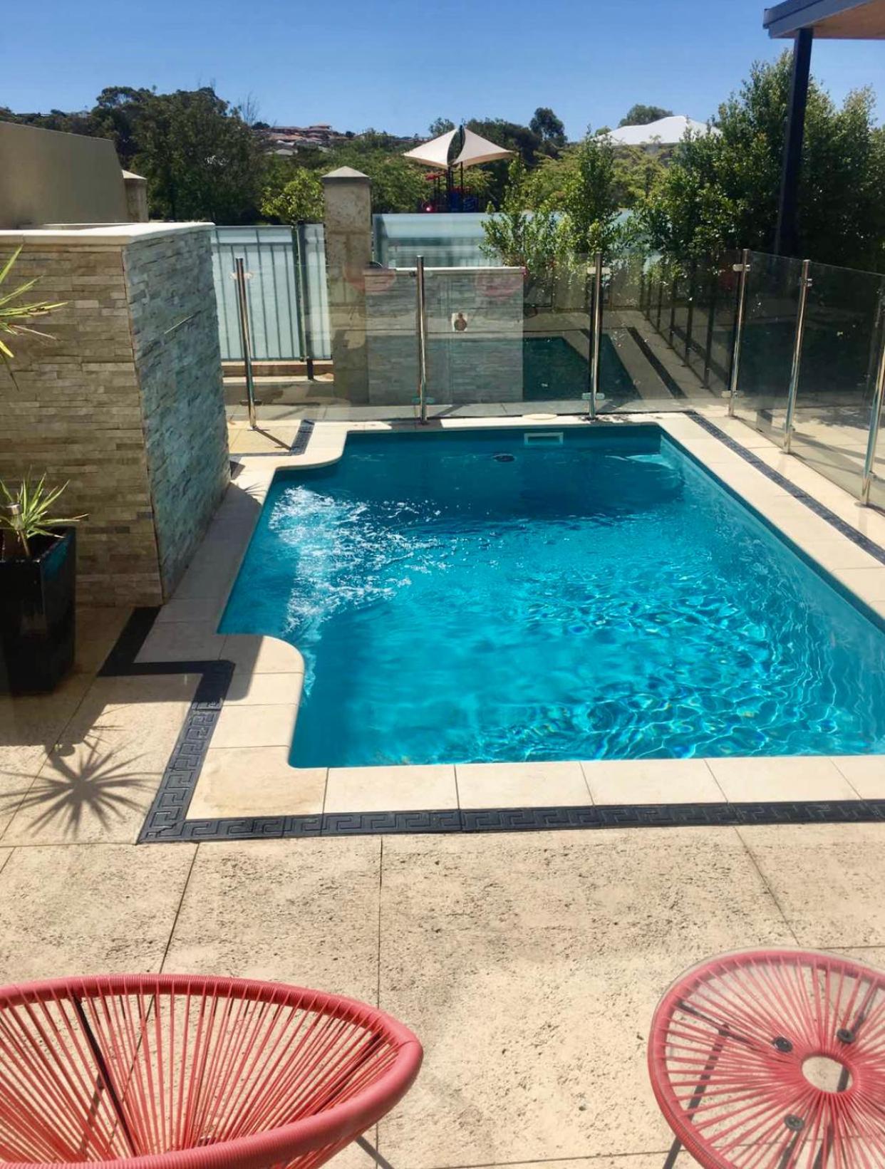 Luxury Villa W Pool & Spa 5 BEDROOMS