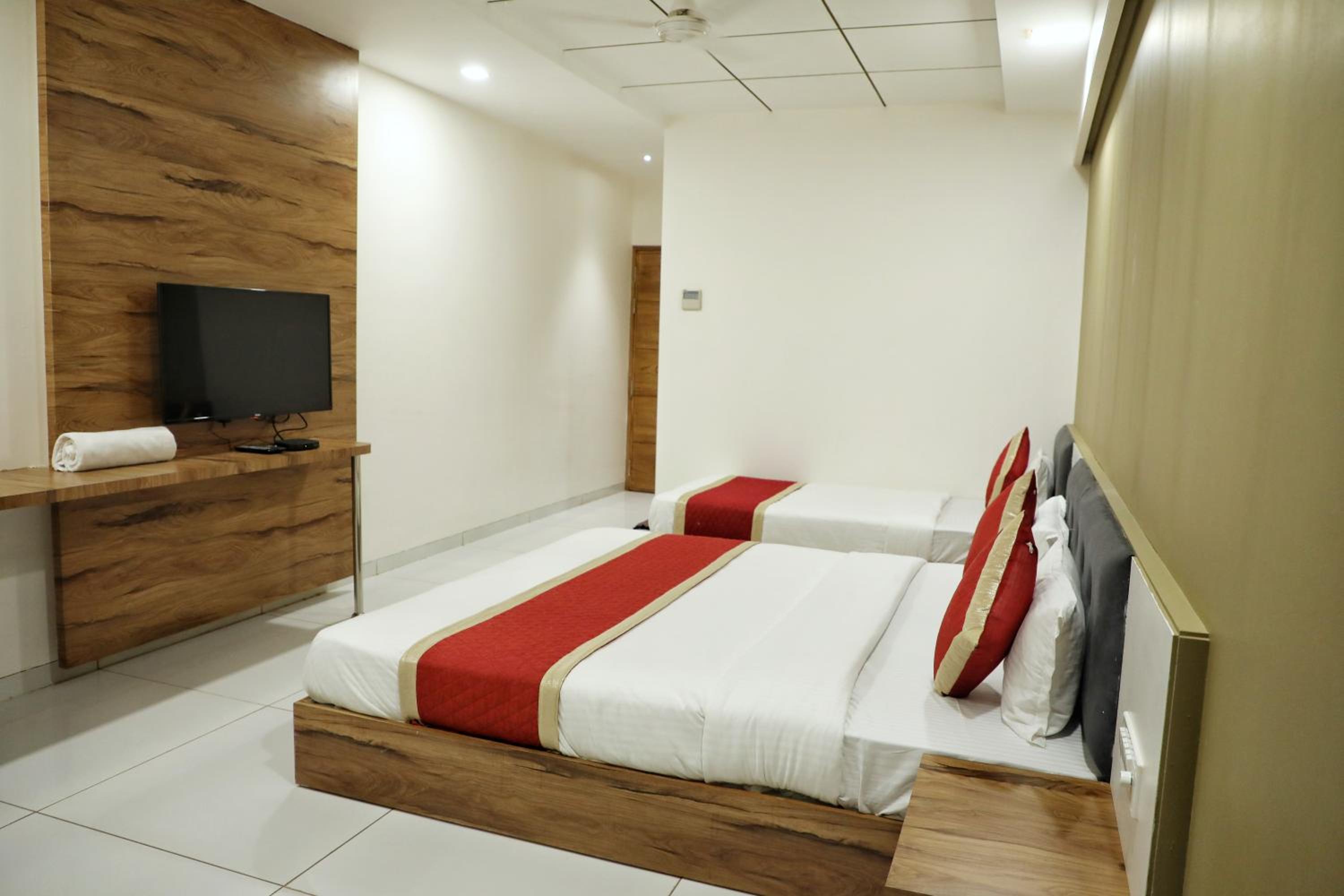 HOTEL CARREFOUR