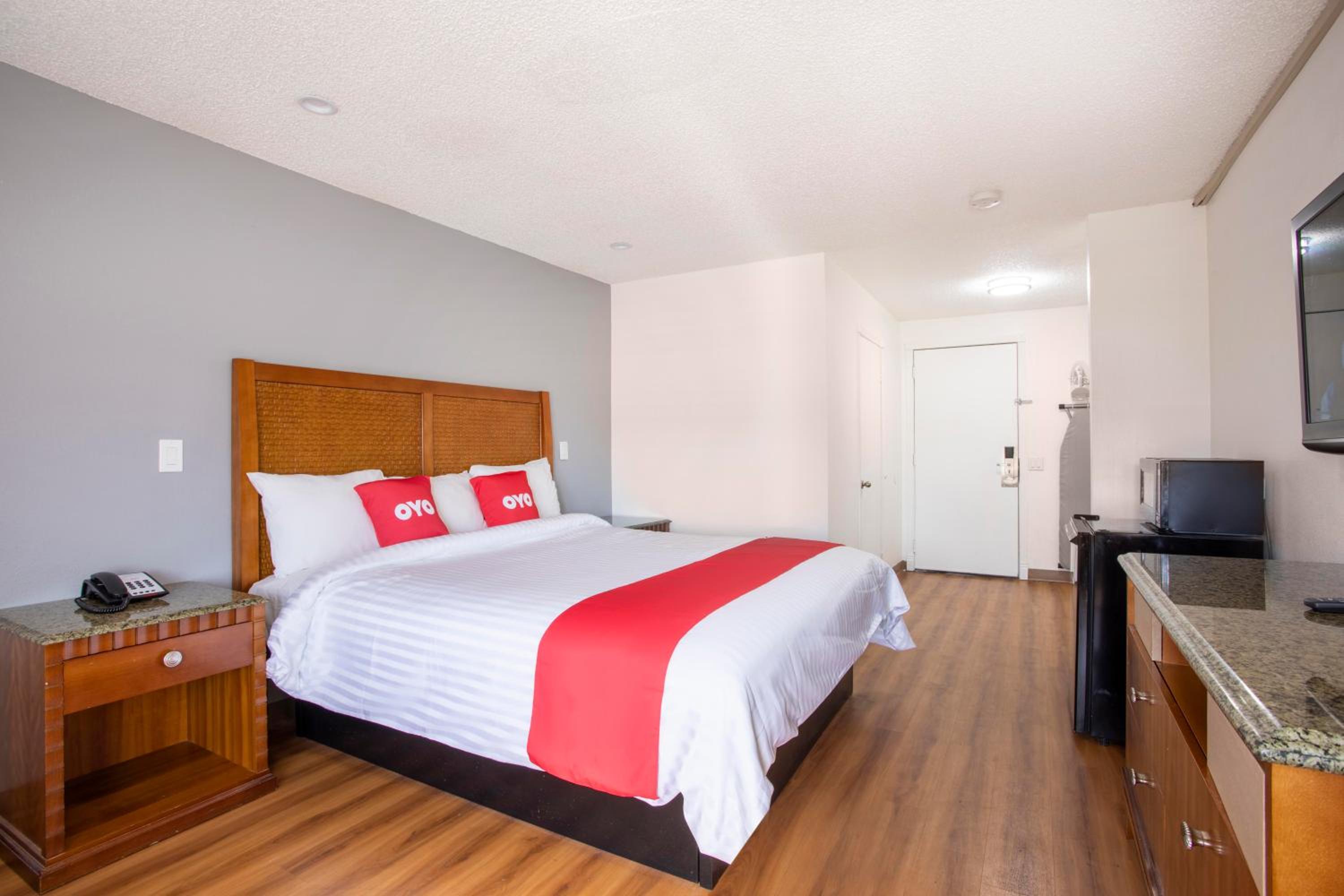Hotel Palmdale - Antelope Valley -Listing Partner