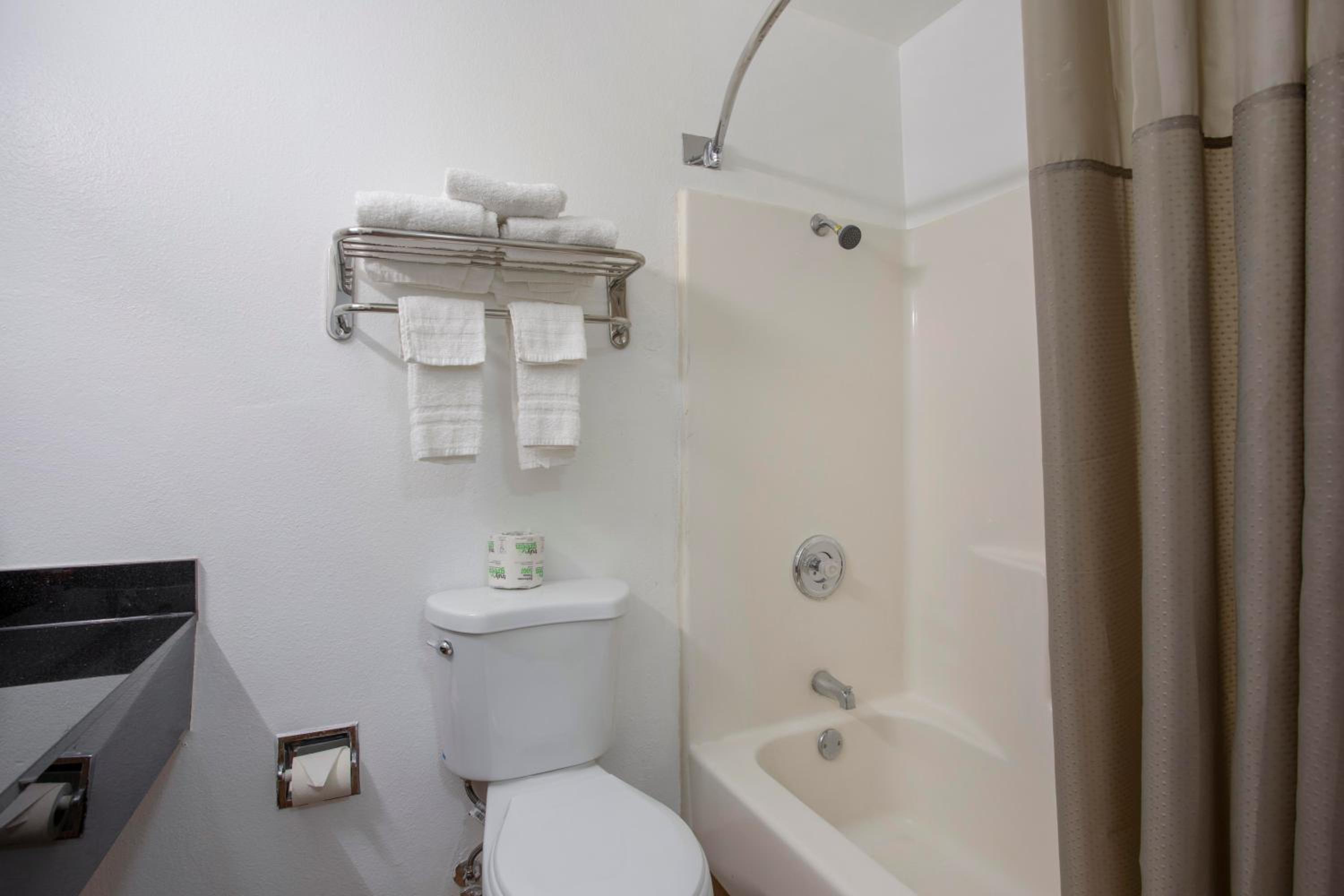 Hotel Palmdale - Antelope Valley -Listing Partner