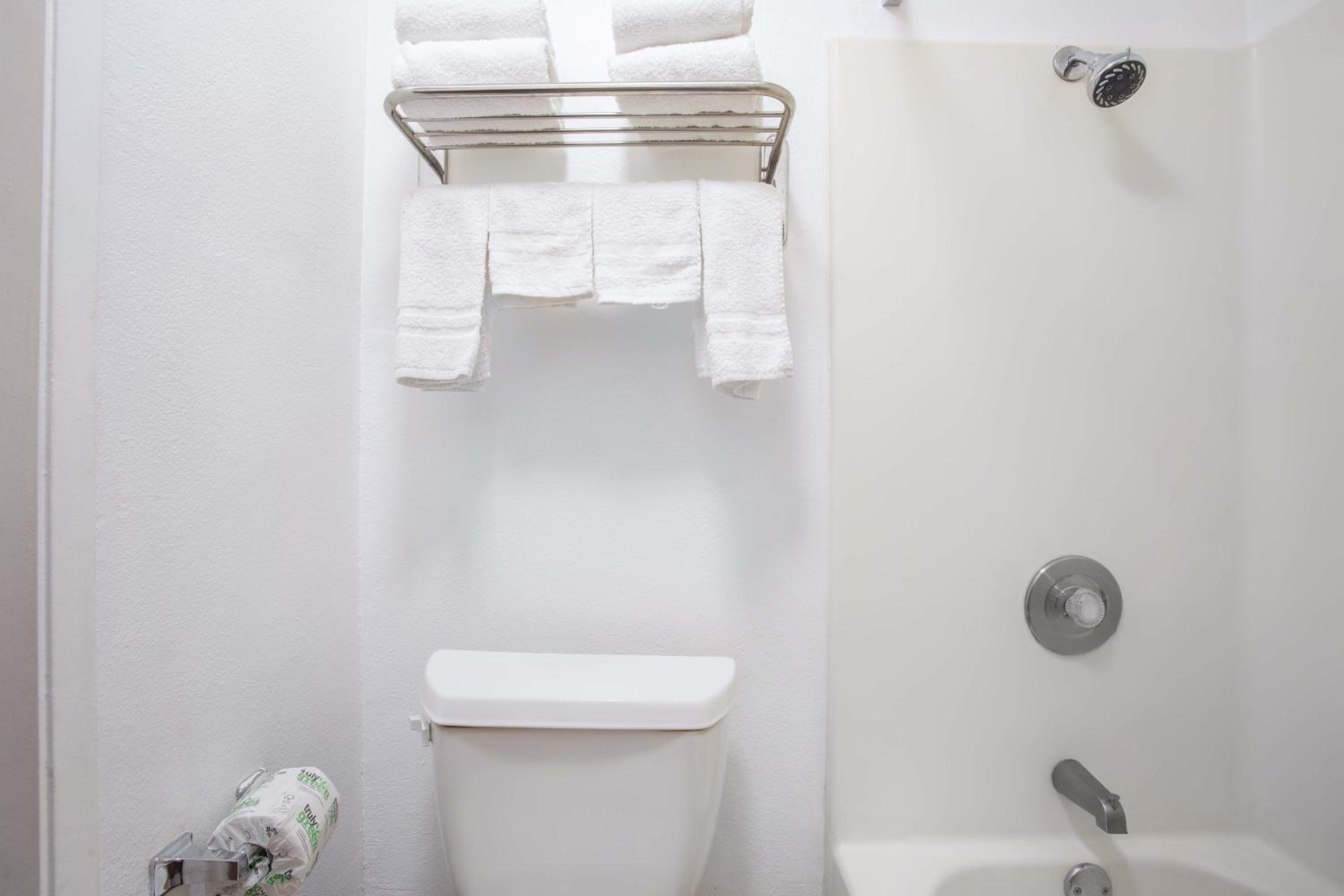 Hotel Palmdale - Antelope Valley -Listing Partner