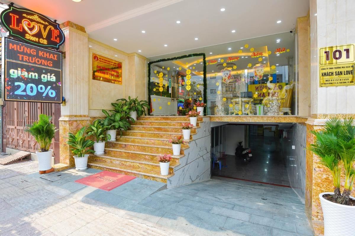 hotel building
