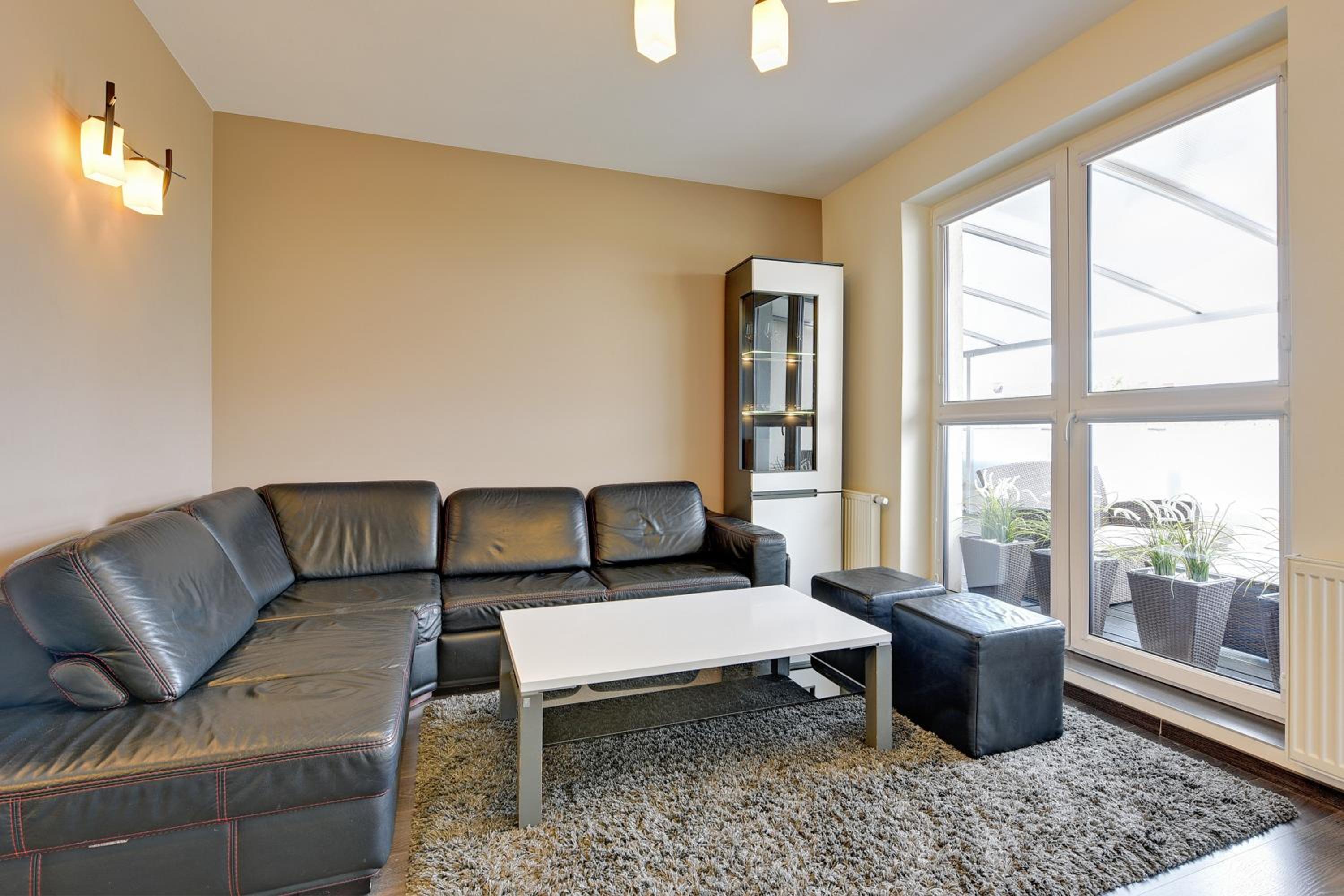 Hallera 165 by Downtown Apartments