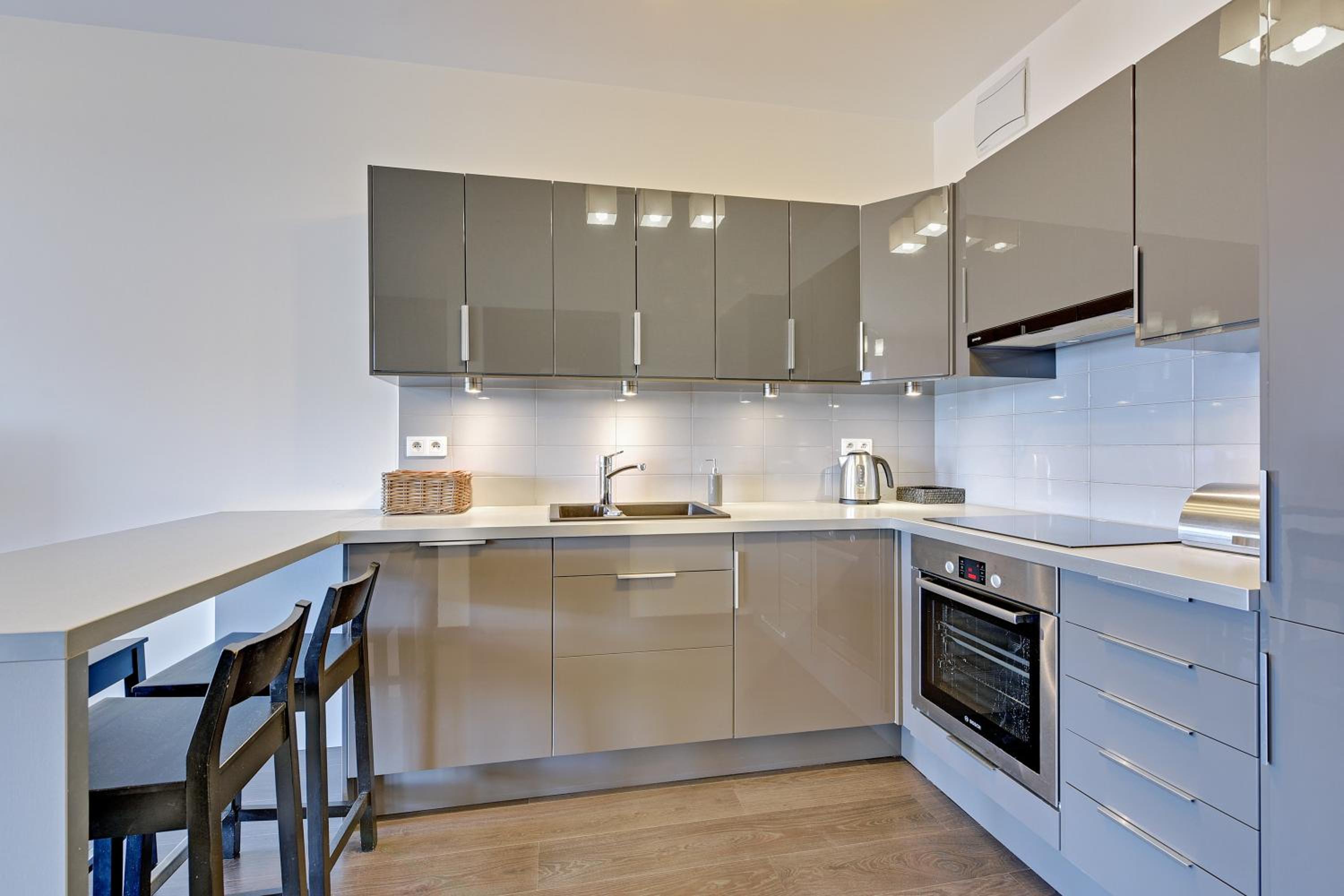 Hallera 165 by Downtown Apartments