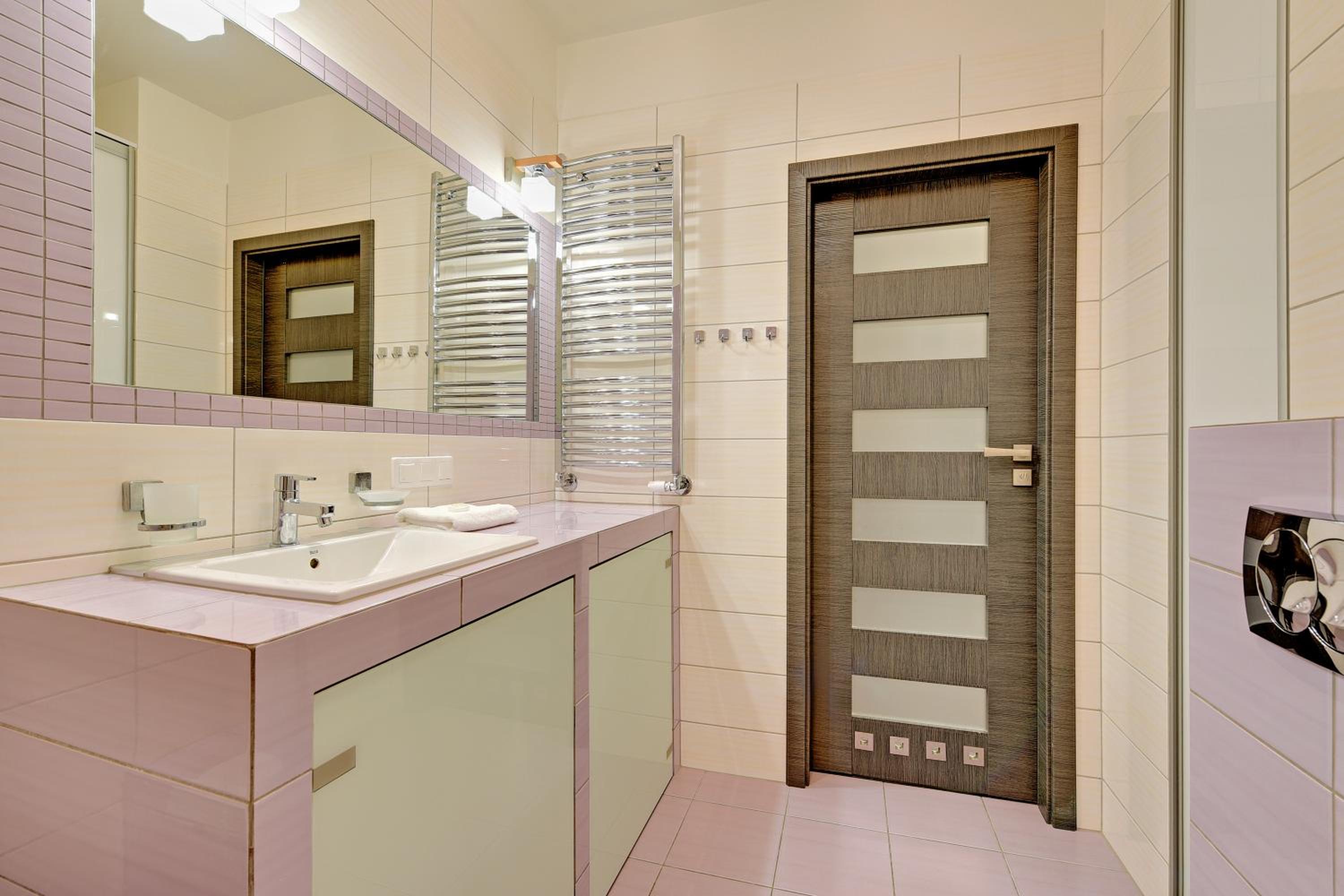 Hallera 165 by Downtown Apartments