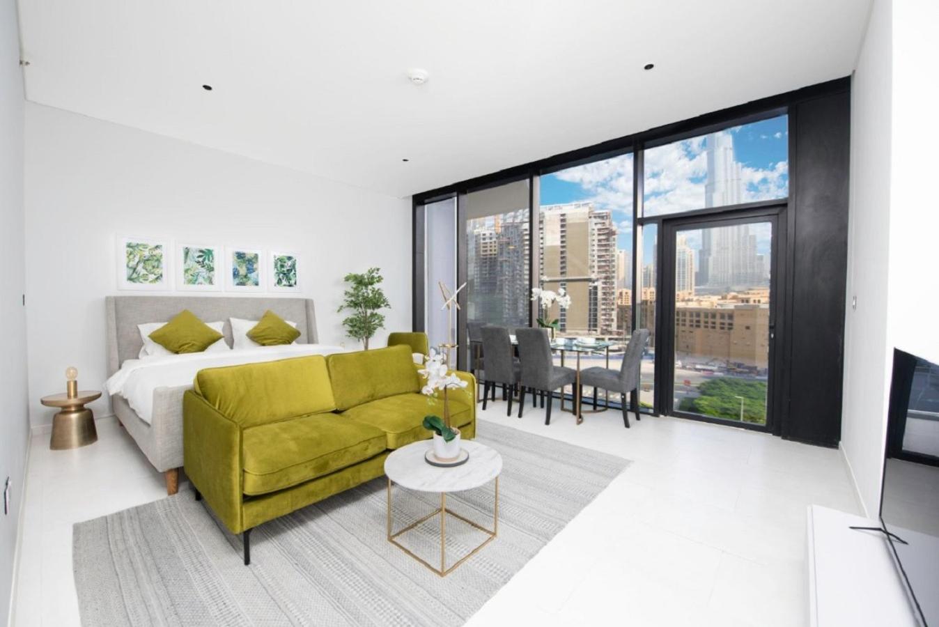 Maison Privee - Luxury, Spacious, Modern Near Burj Khalifa and Dubai Canal