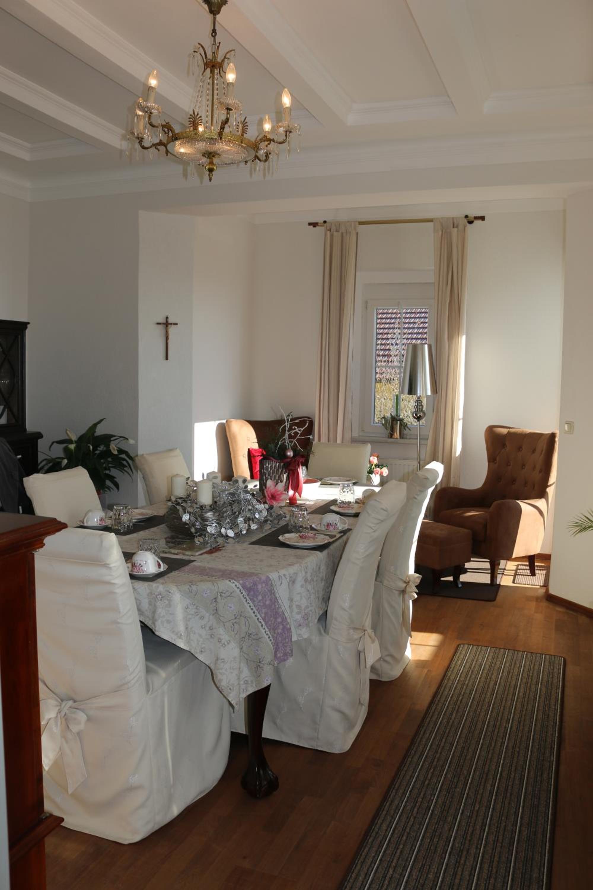 Villa Schloss view 2